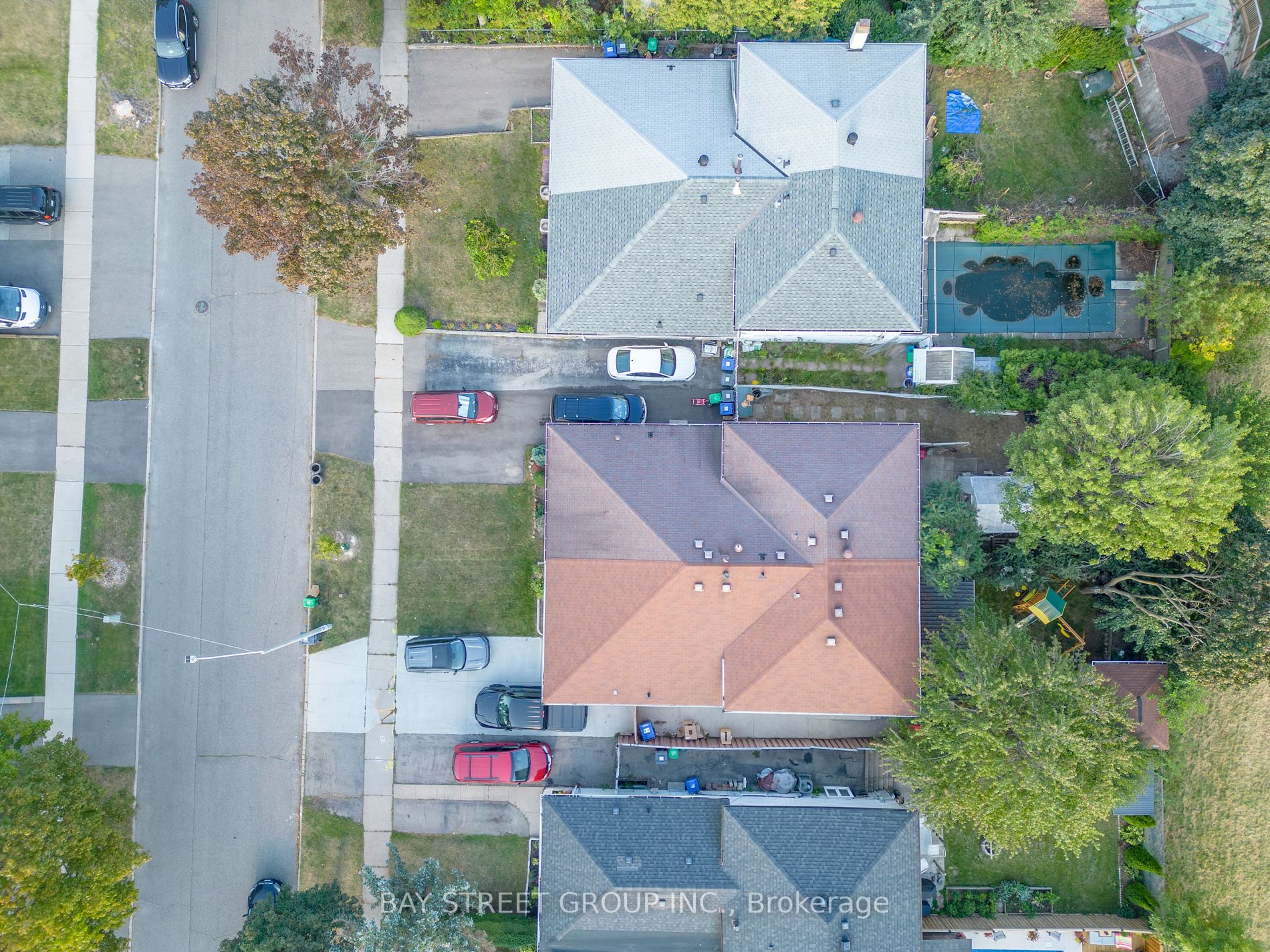3294 Strabane Dr