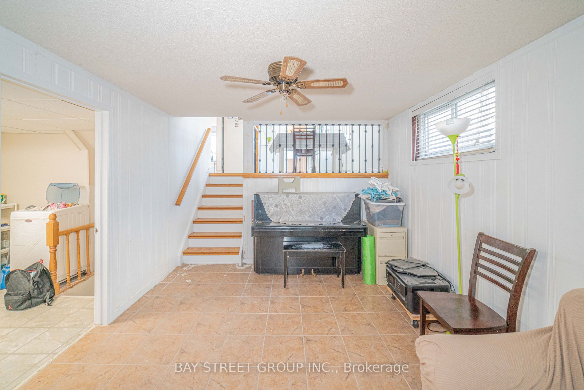 3294 Strabane Dr