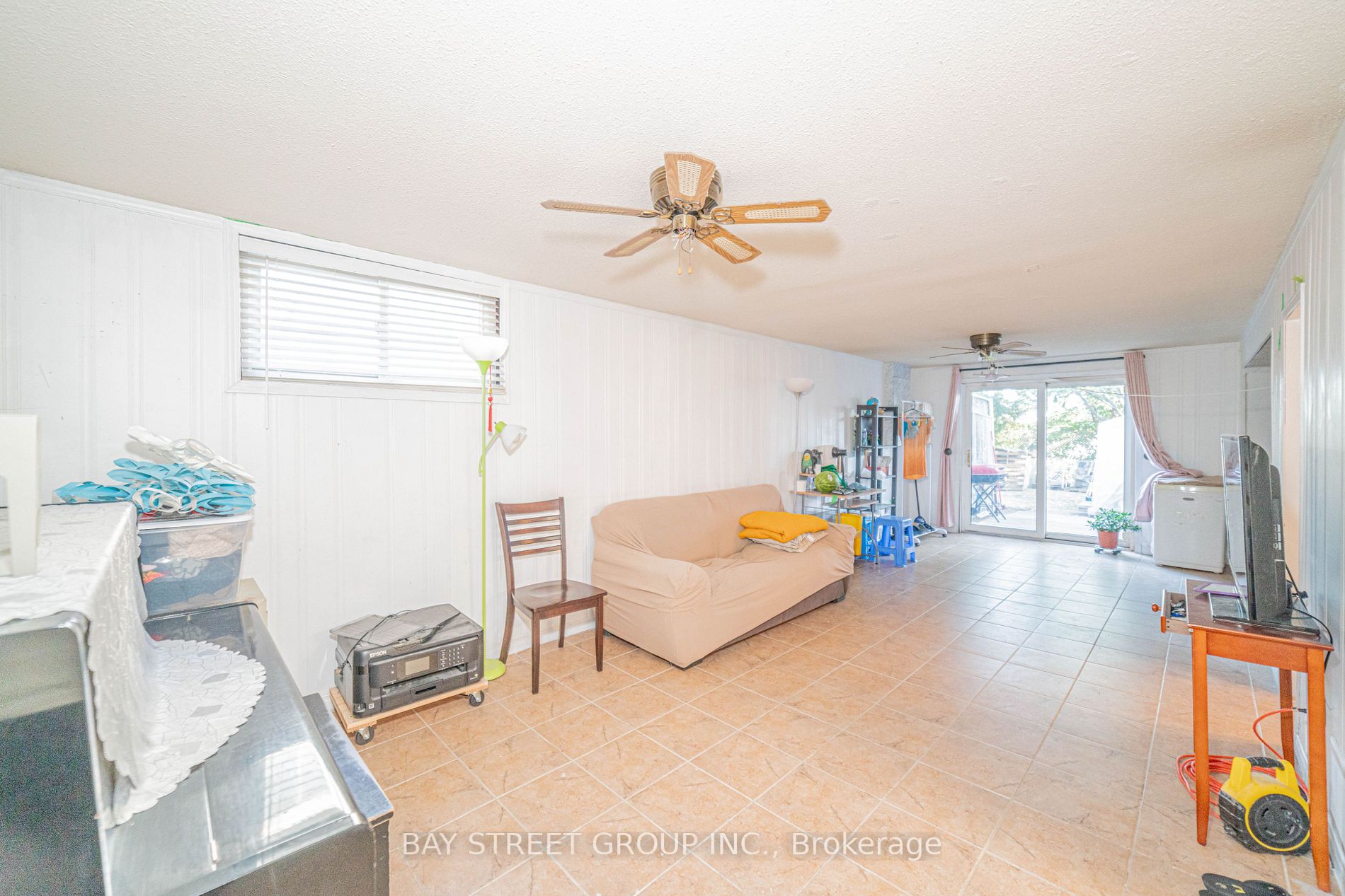 3294 Strabane Dr