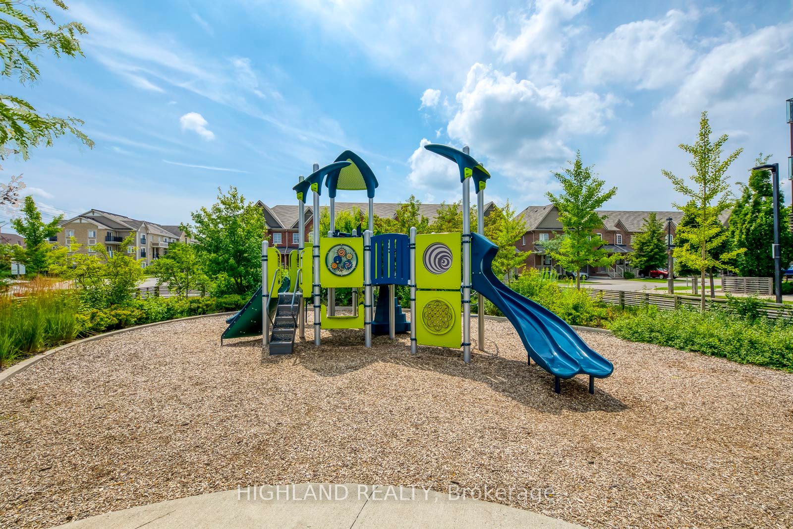 5035 Harvard Rd, #202