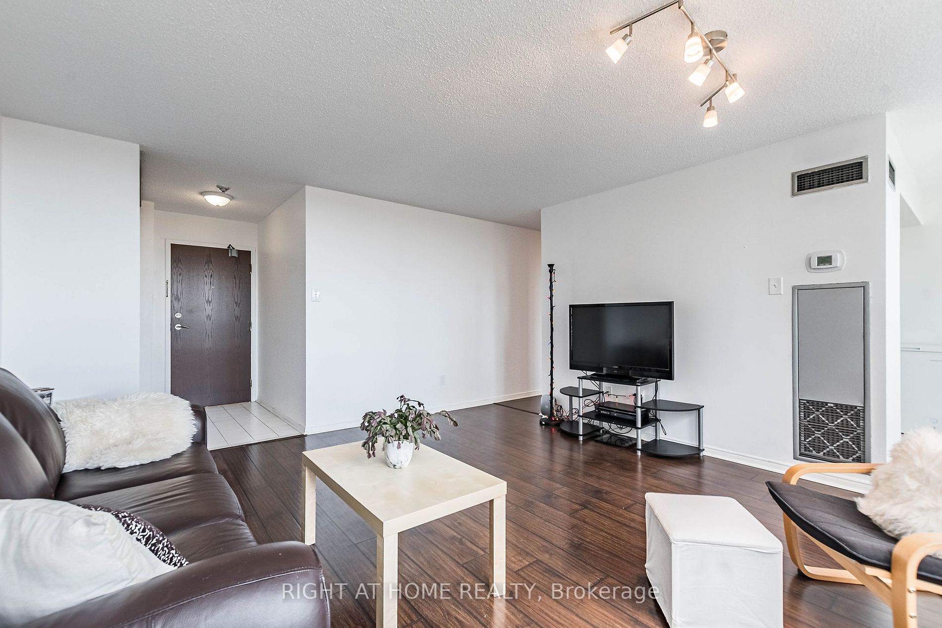 Listing W7011172 - Large Photo # 13
