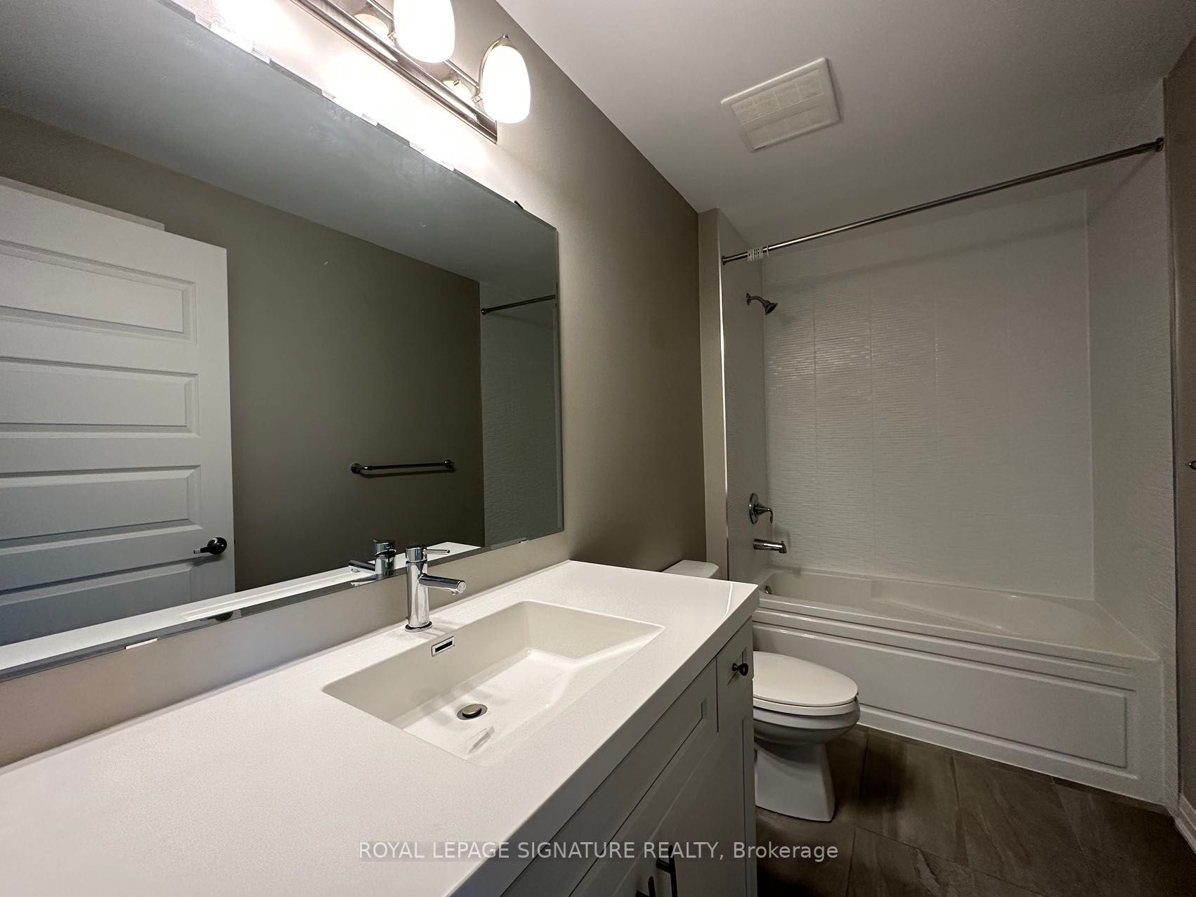102 Grovewood Common Circ, #326