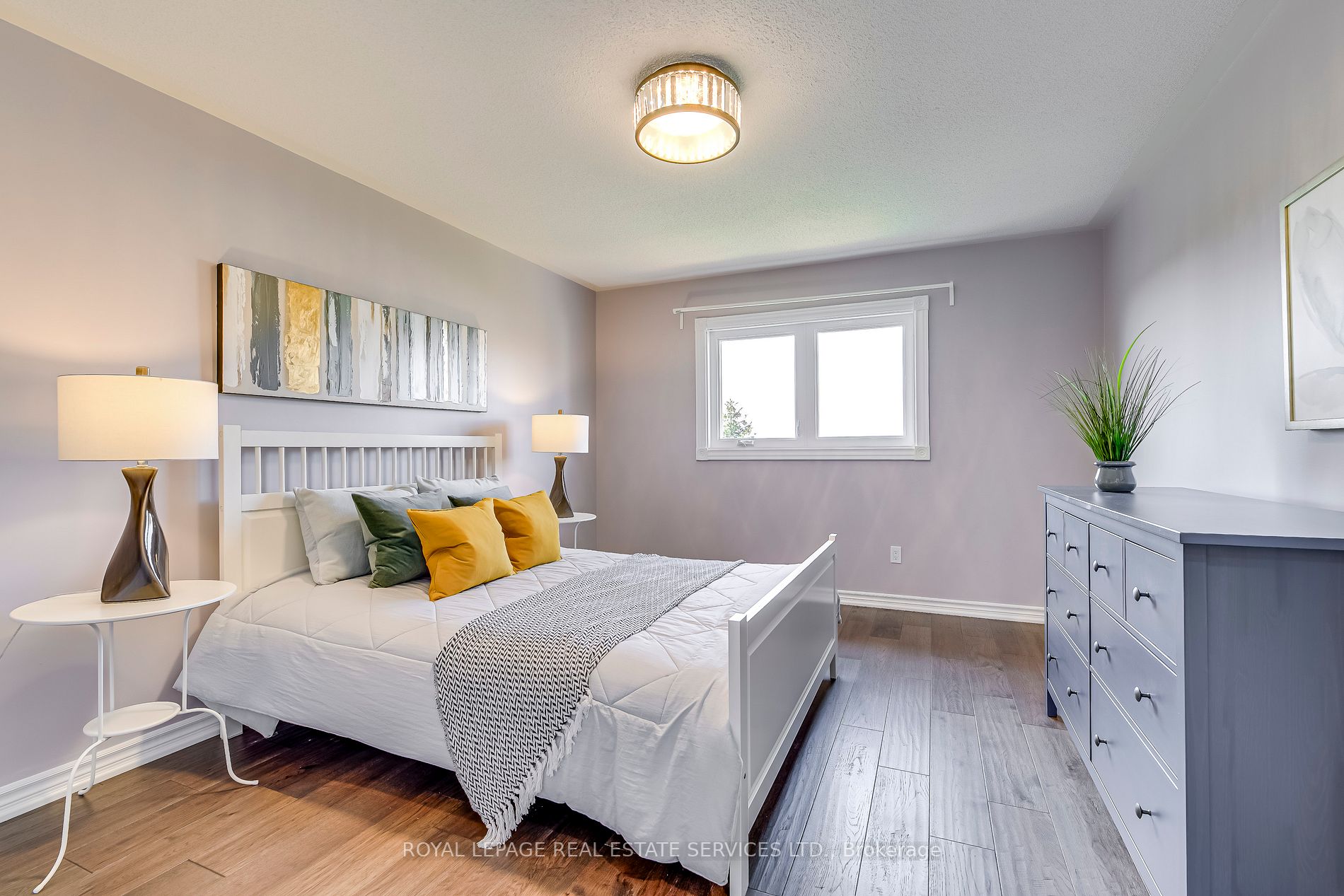 1473 Silky Rose Crt