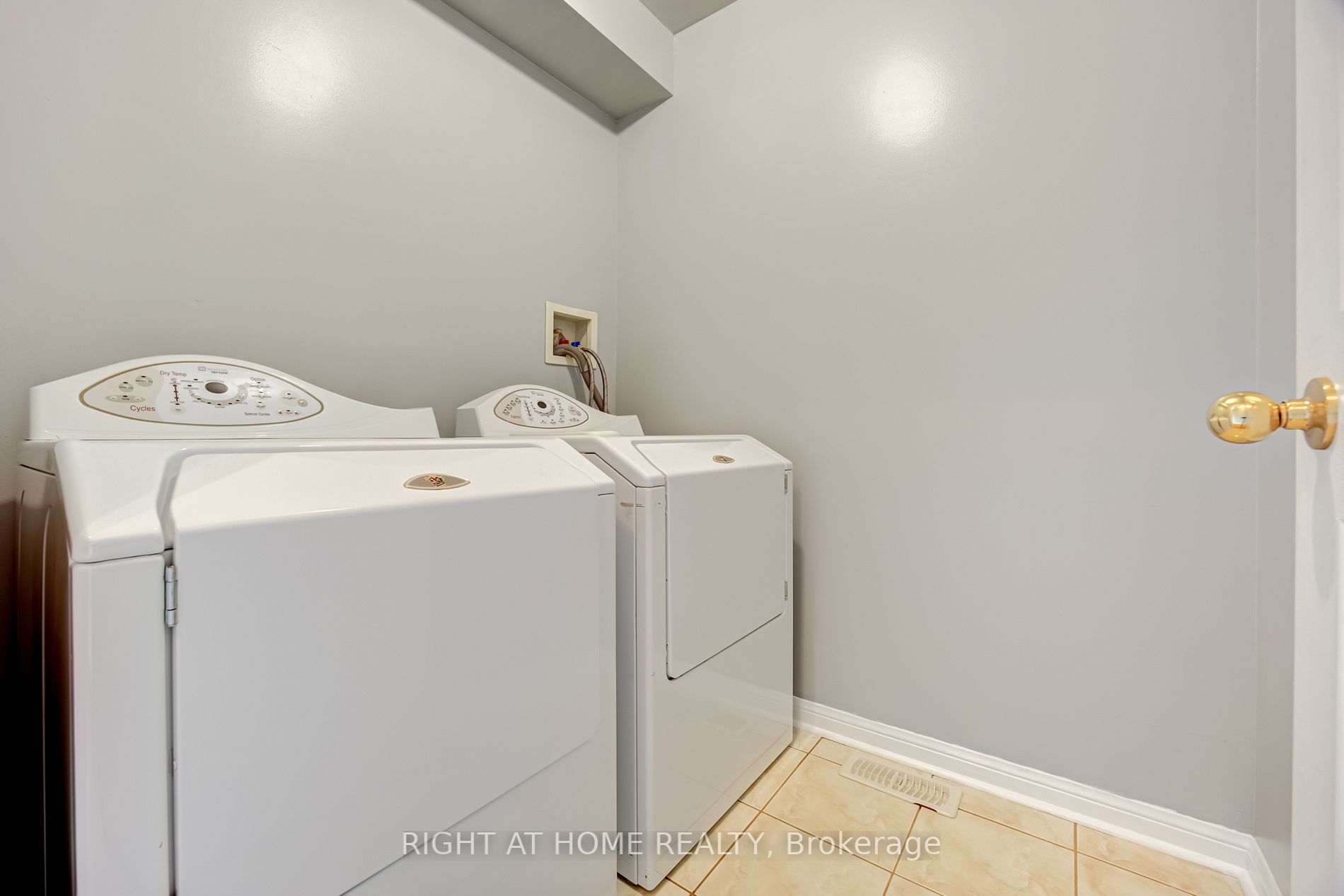 28 Lyric Road, #MAIN/2N
