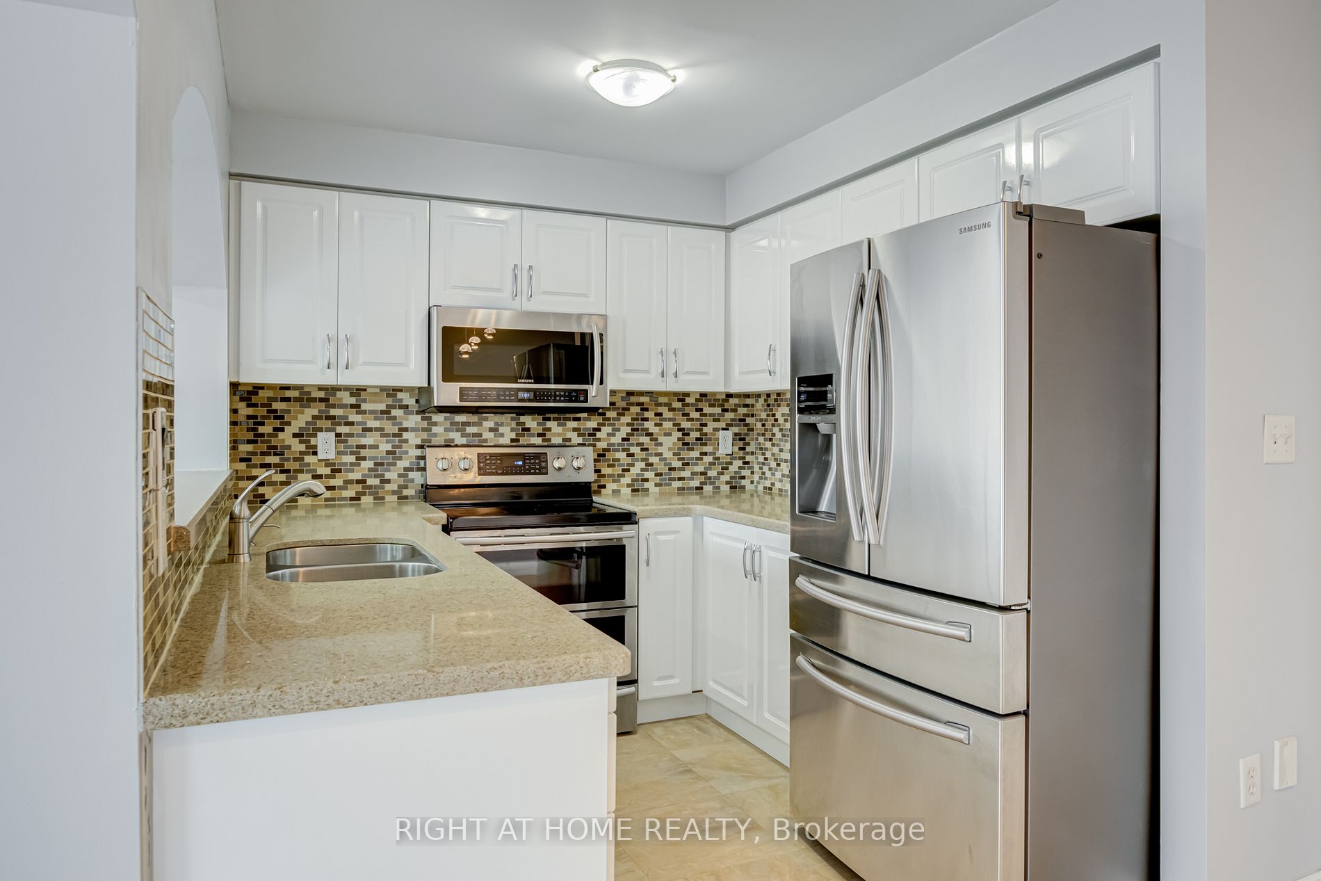 28 Lyric Road, #MAIN/2N
