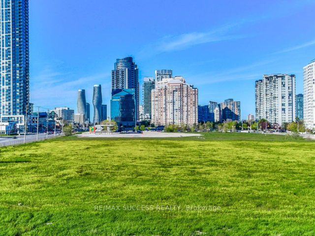 3985 Grand Park Dr, #1611