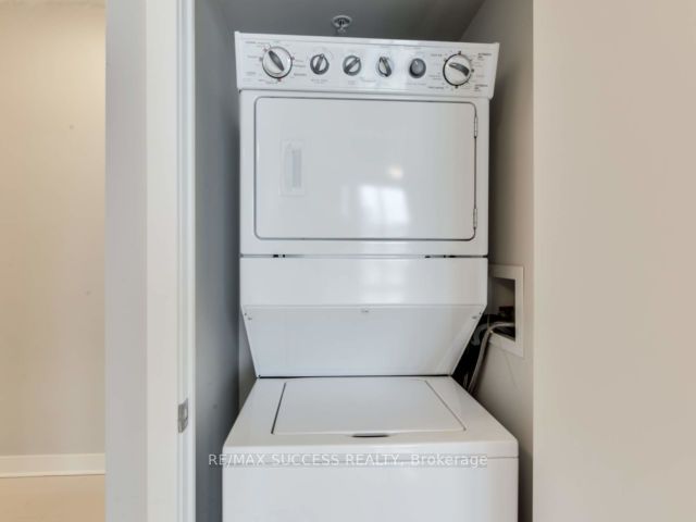 3985 Grand Park Dr, #1611
