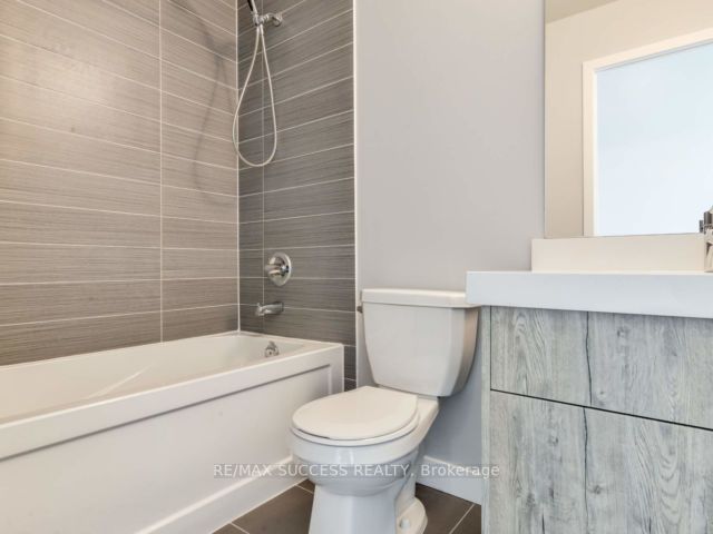 3985 Grand Park Dr, #1611
