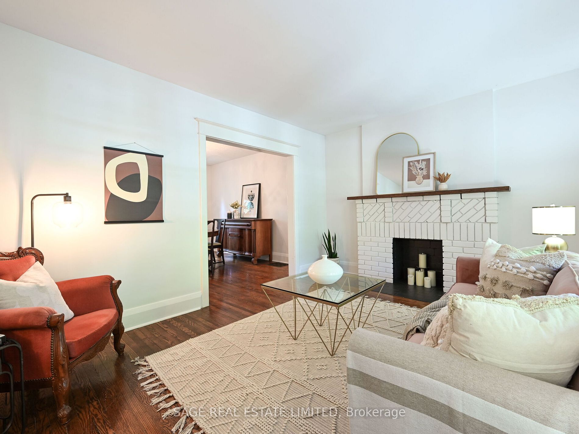 51 Denison Rd W