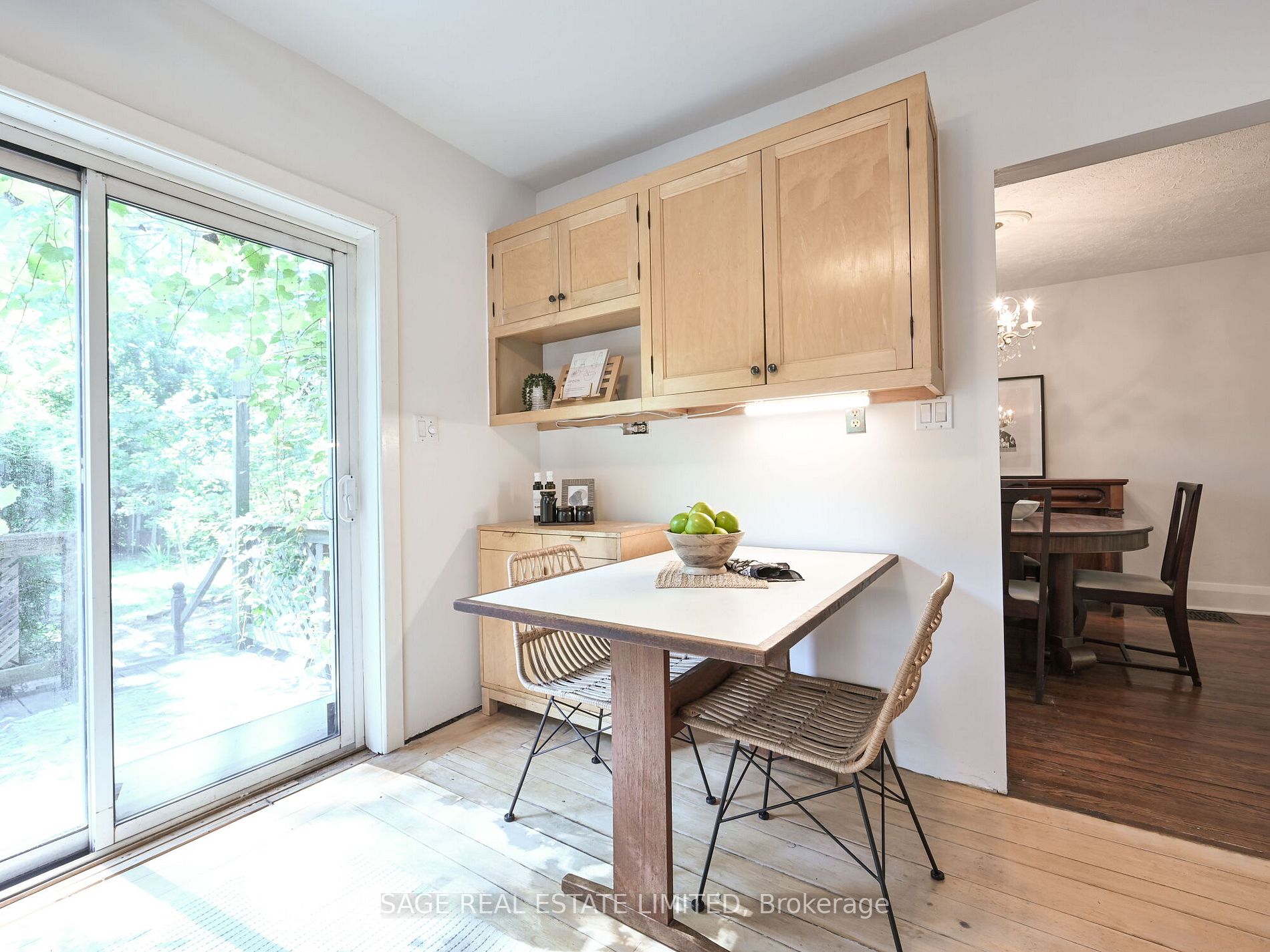 51 Denison Rd W