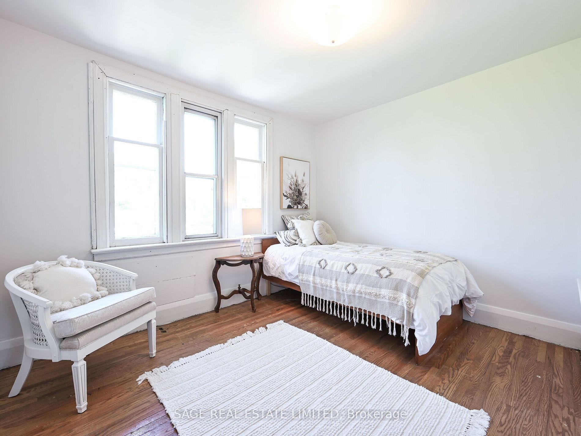 51 Denison Rd W