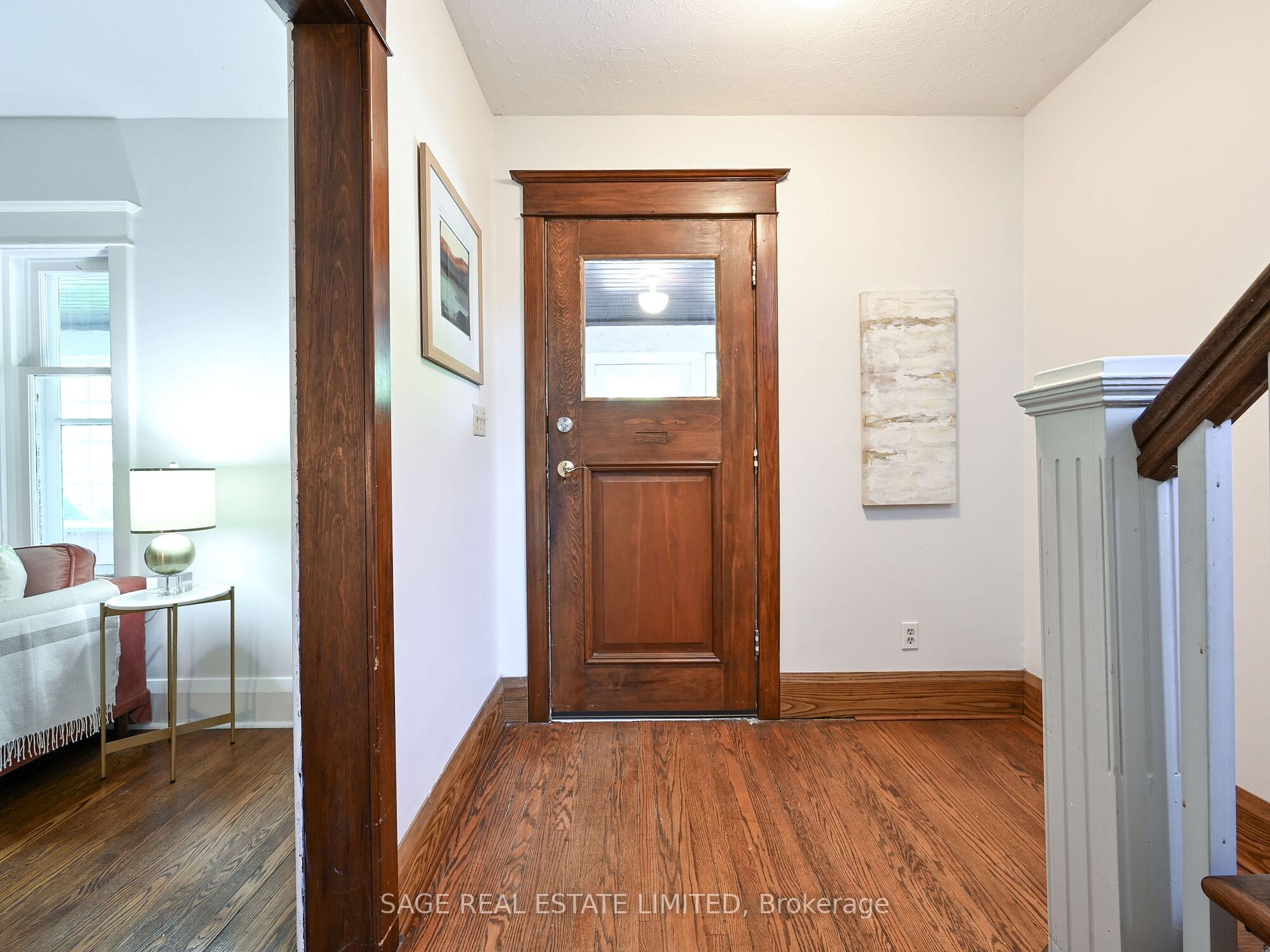 51 Denison Rd W
