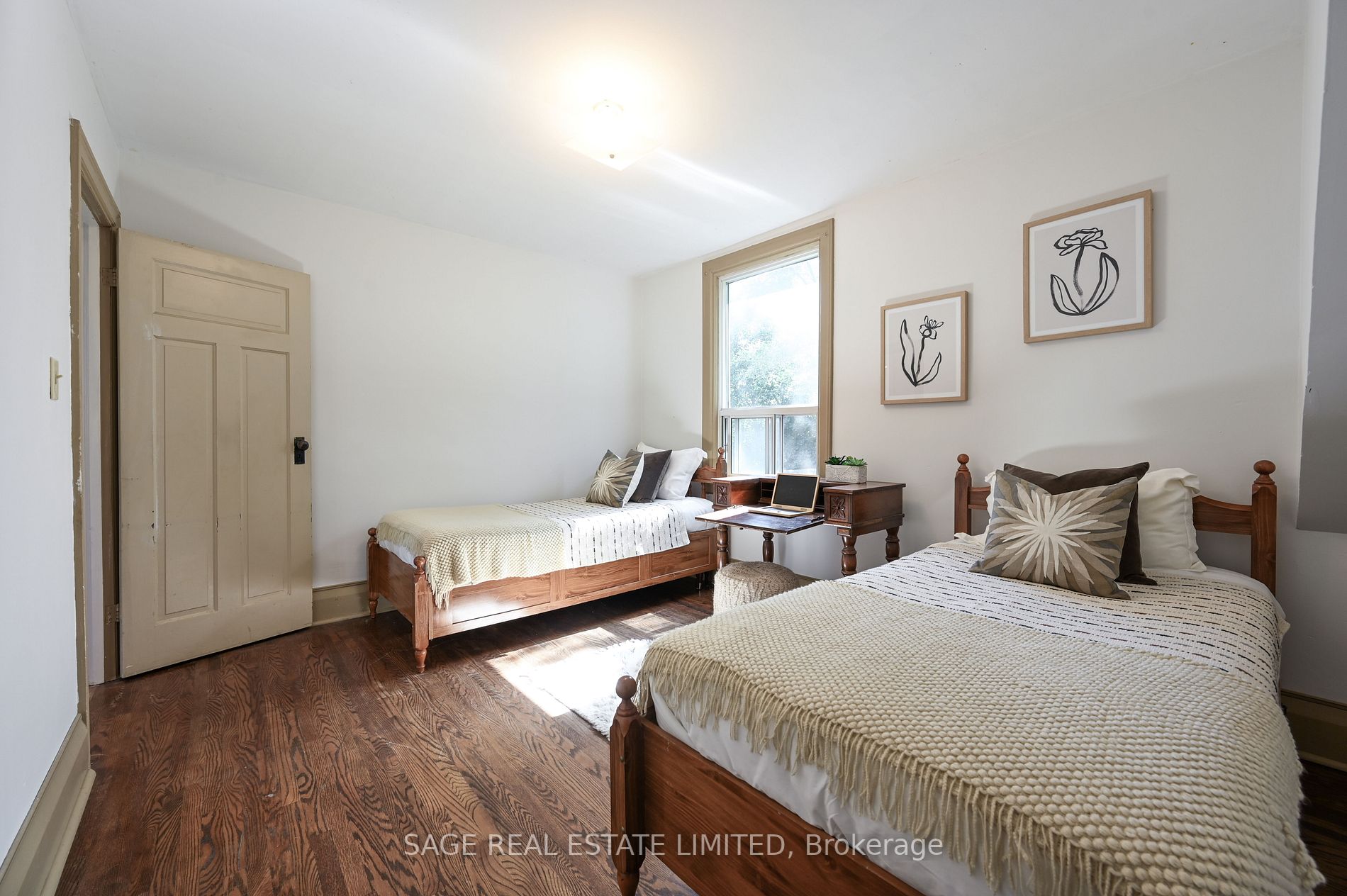 51 Denison Rd W