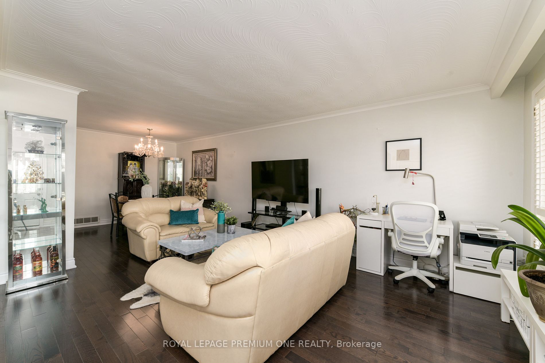 25 Blossom Crescent