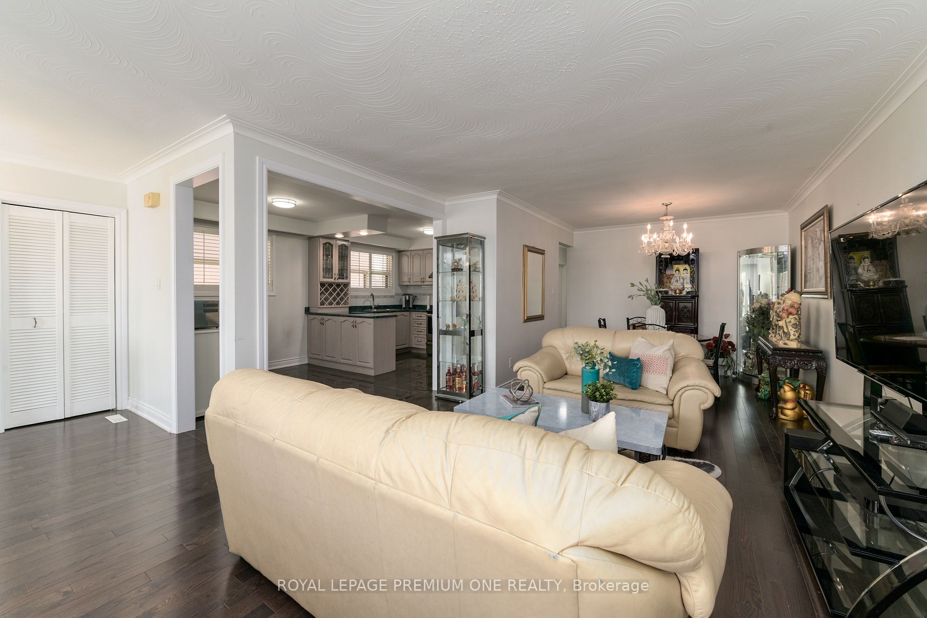 25 Blossom Crescent