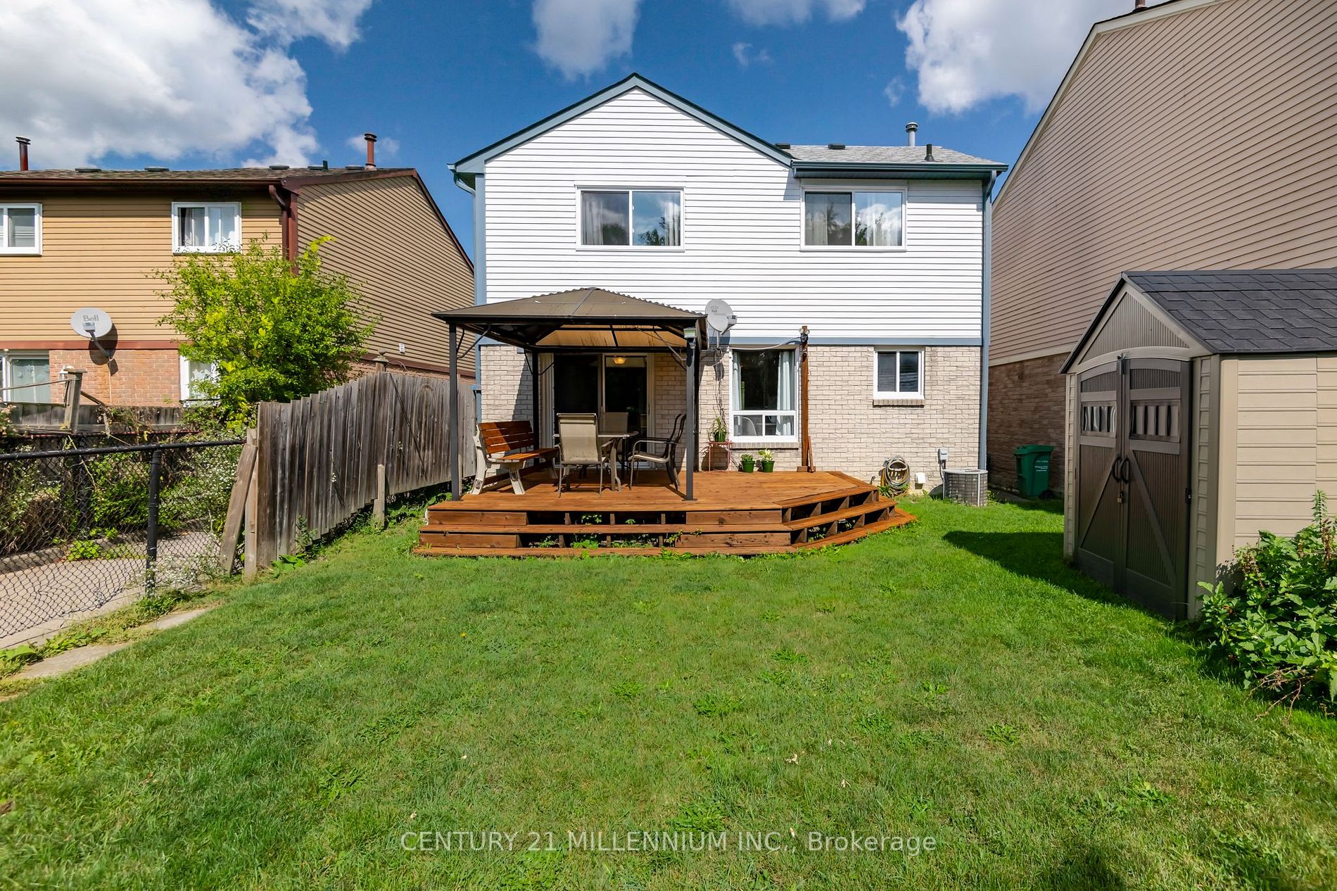 66 Majestic Cres