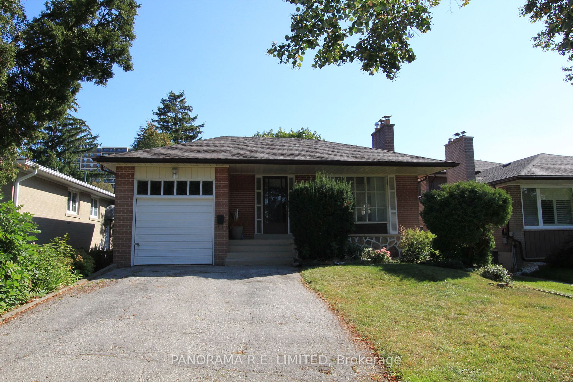 78 Guernsey Dr