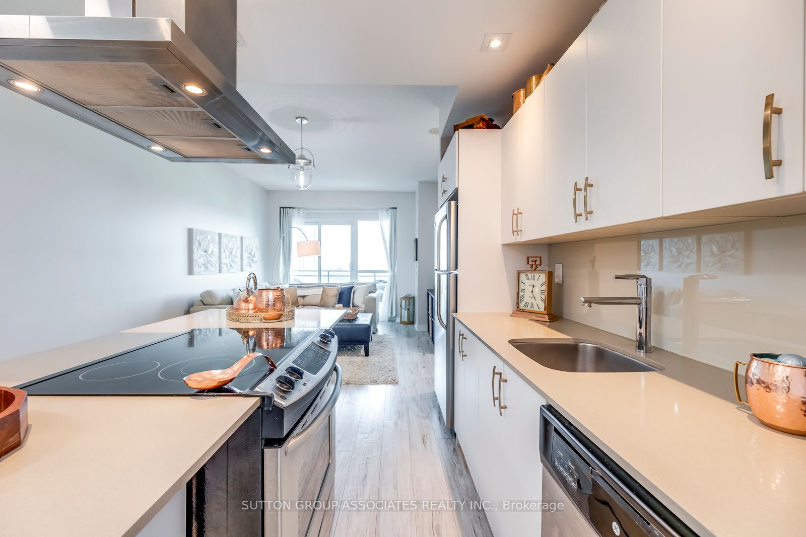 165 Legion Road N, #1532