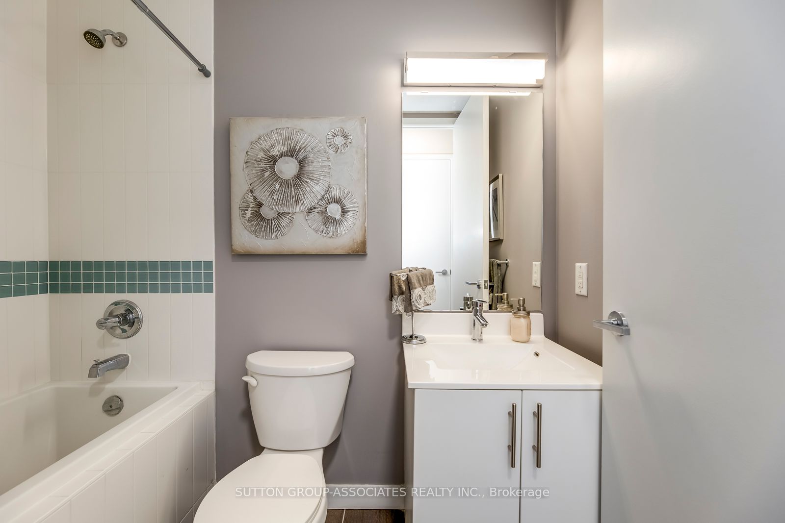 165 Legion Road N, #1532