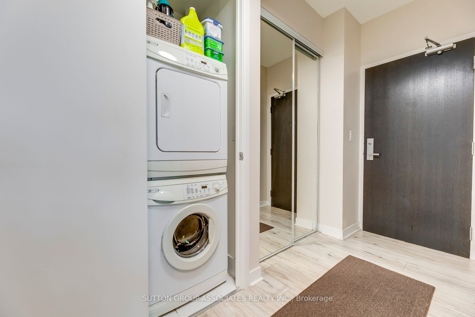 165 Legion Road N, #1532