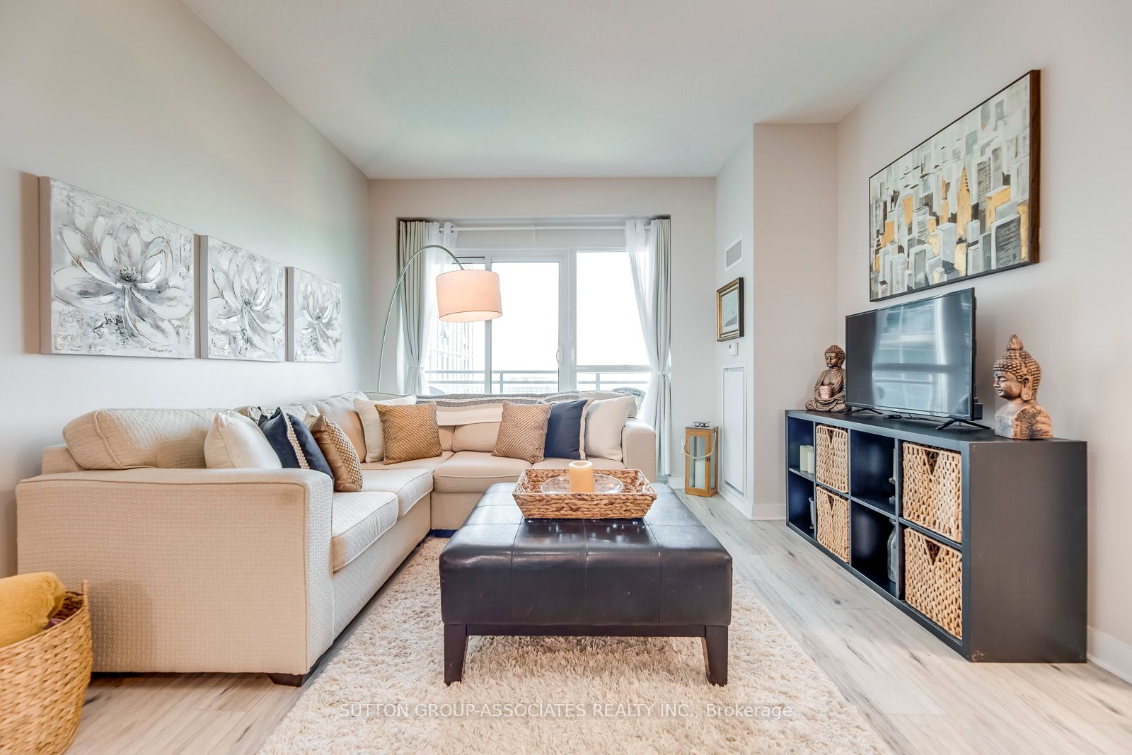 165 Legion Road N, #1532