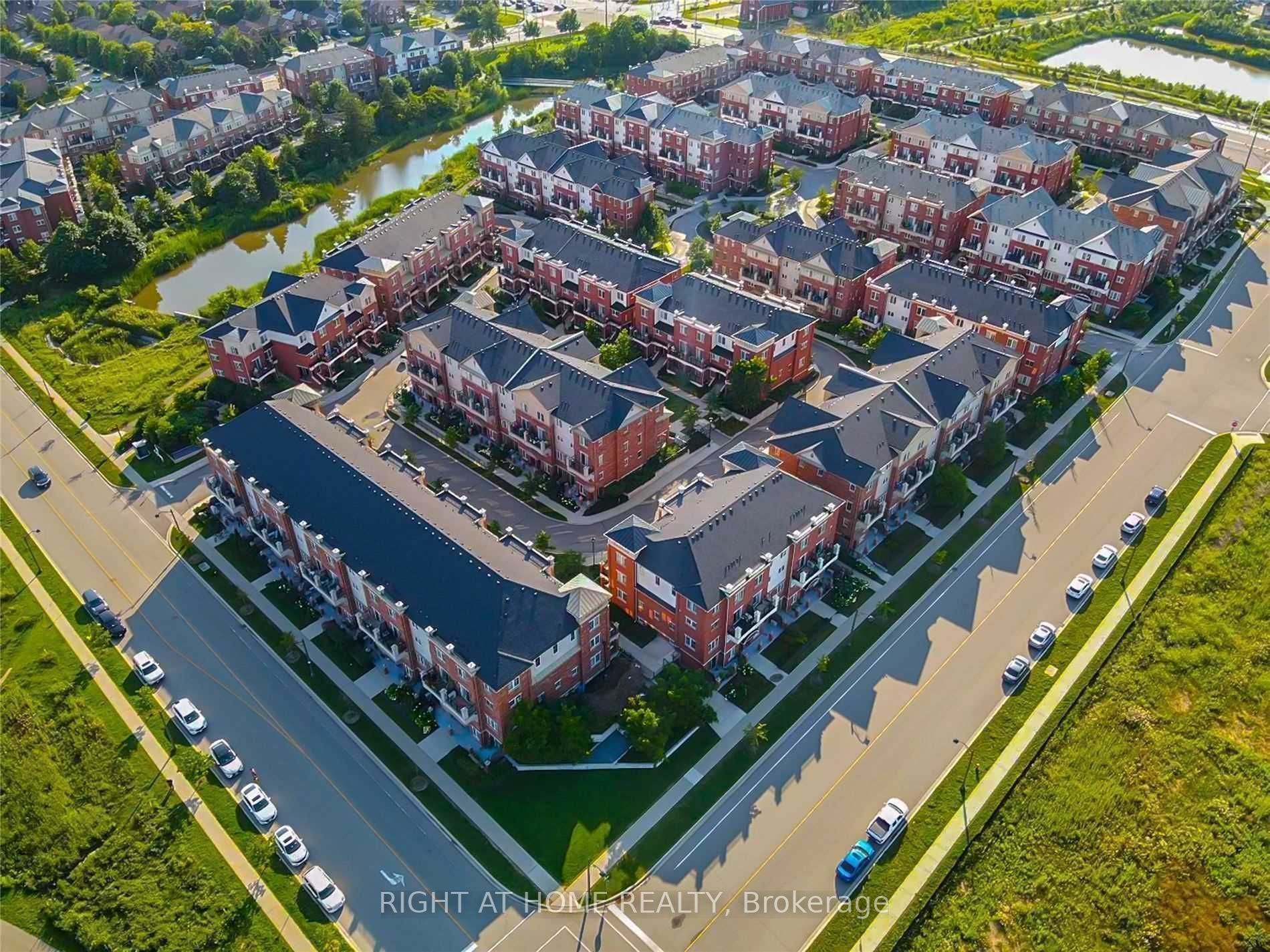 2496 Post Road, #18