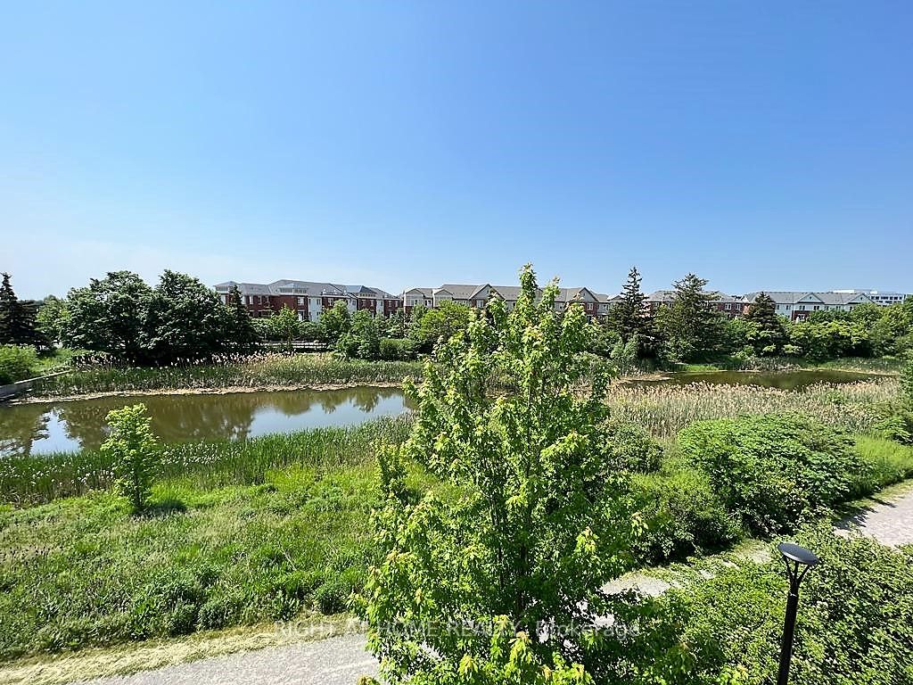 2496 Post Road, #18