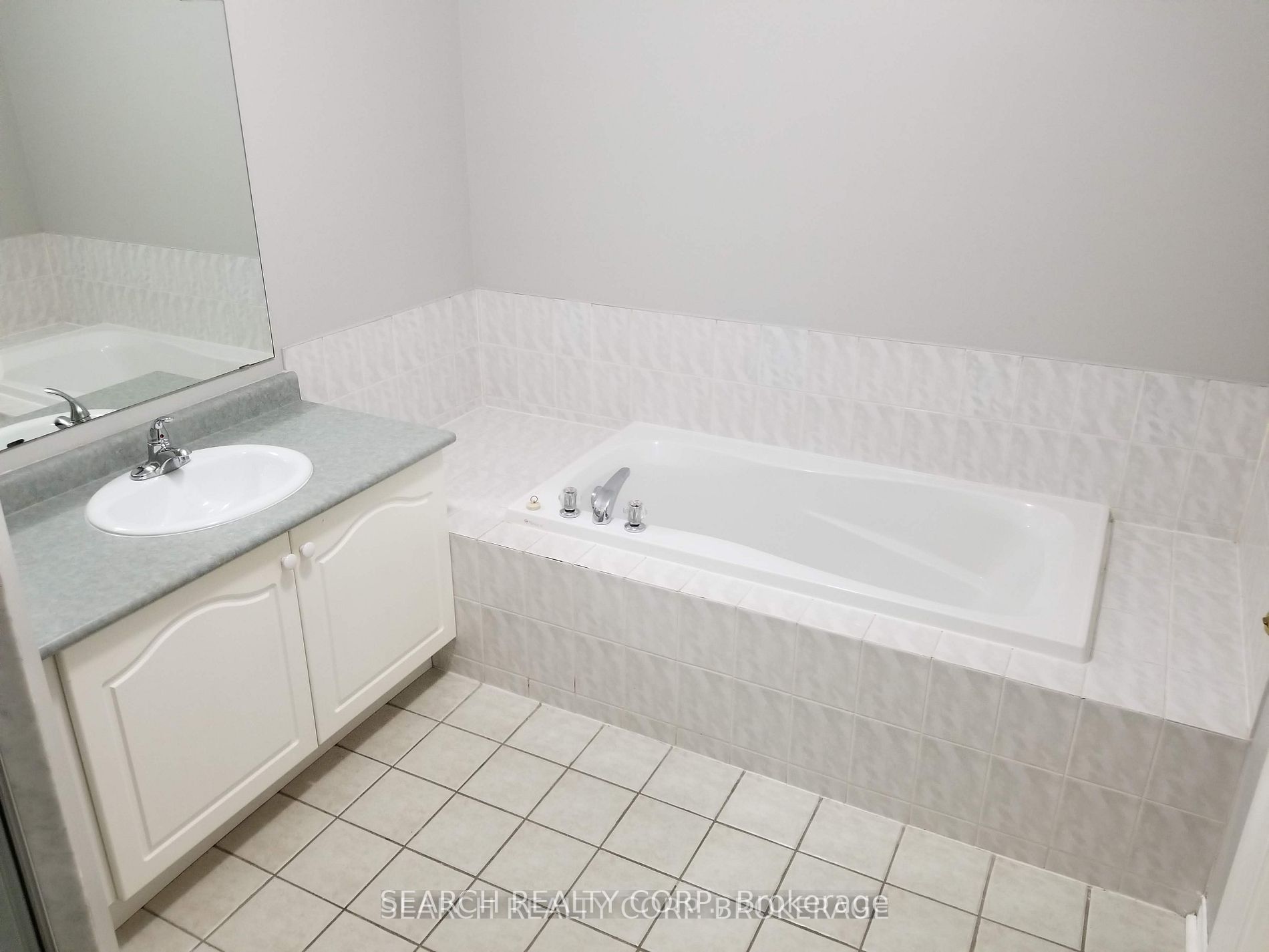 1575 South Parade Crt, #26