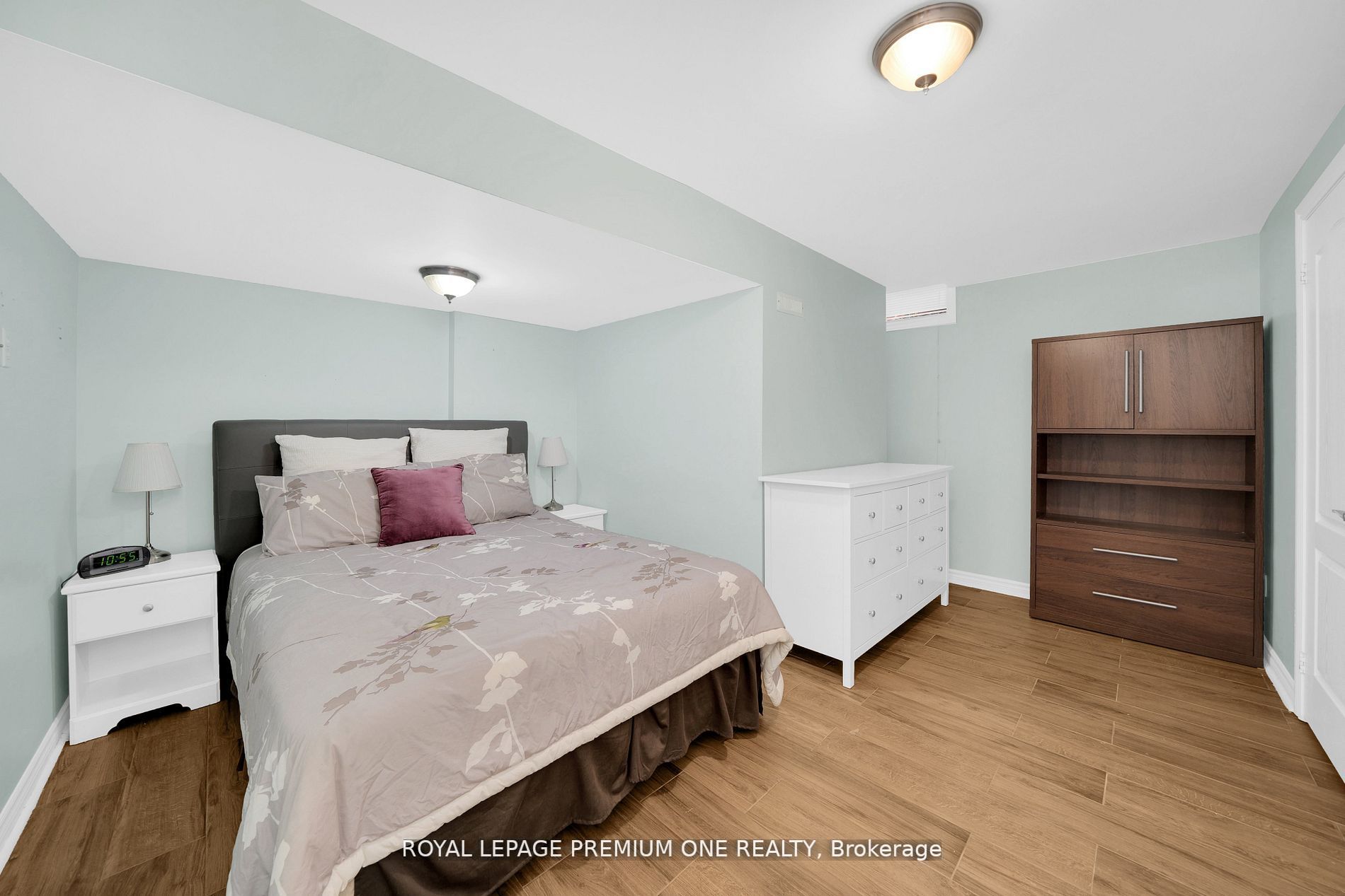 20 Bridgend Cres