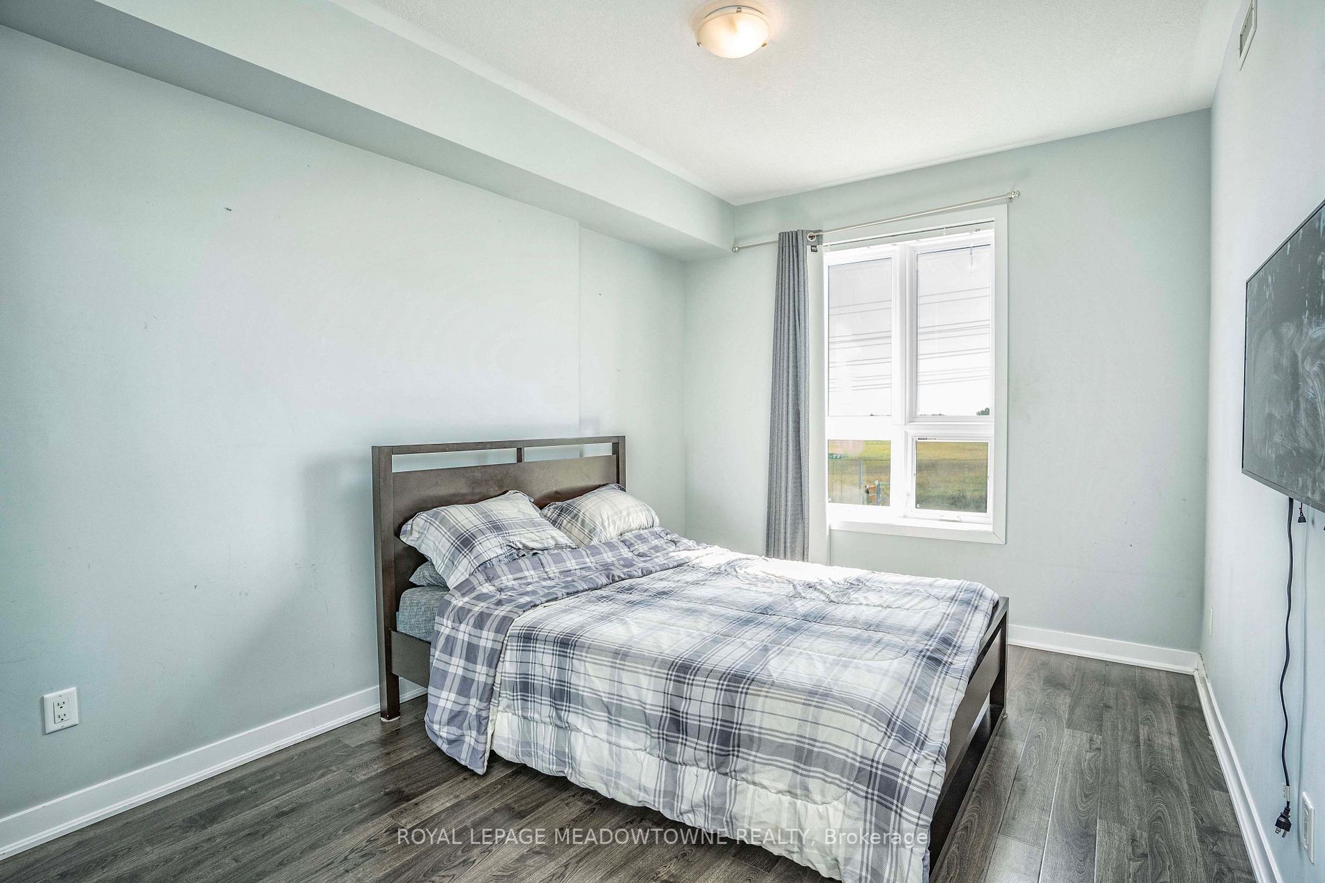 5317 Upper Middle Rd, #323