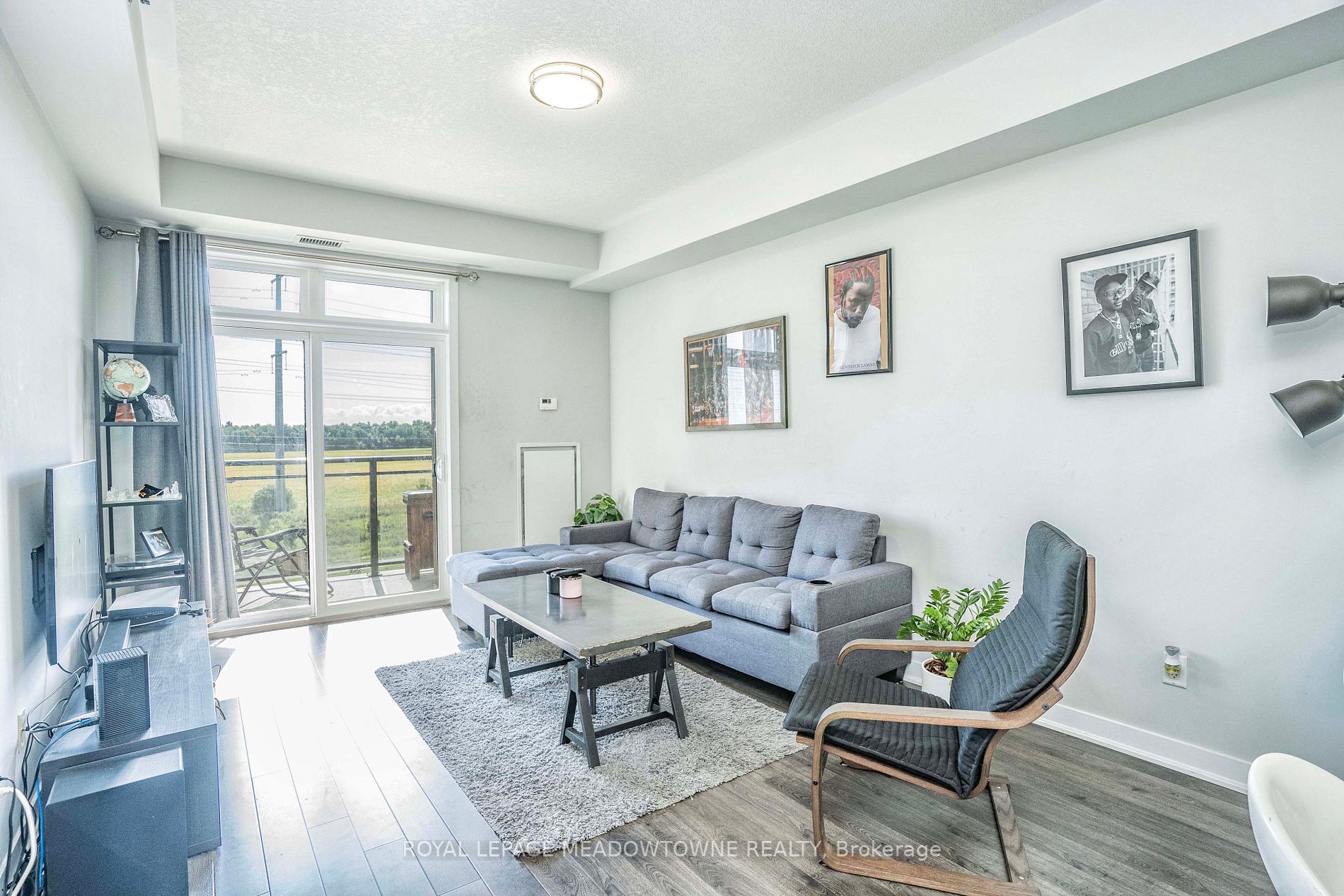 5317 Upper Middle Rd, #323
