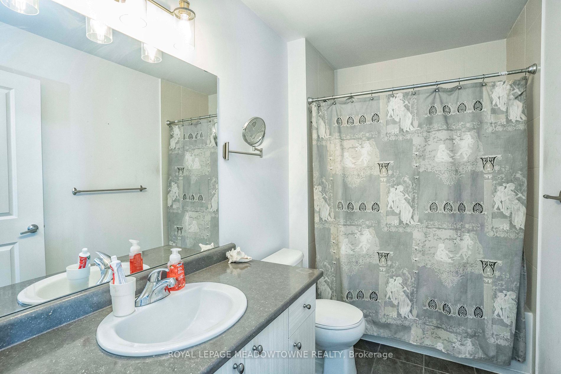5317 Upper Middle Rd, #323