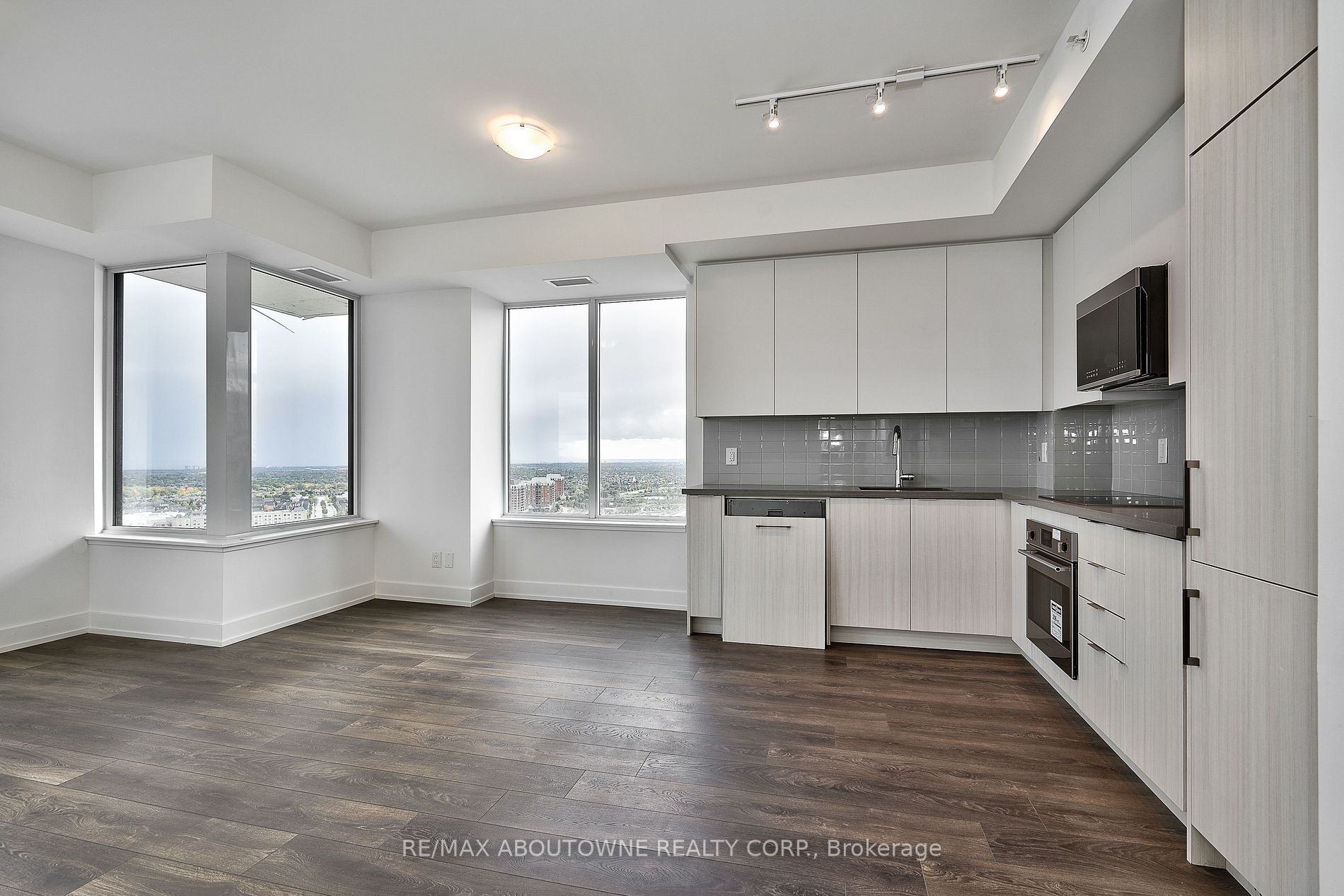 297 Oak Walk Dr, #1903