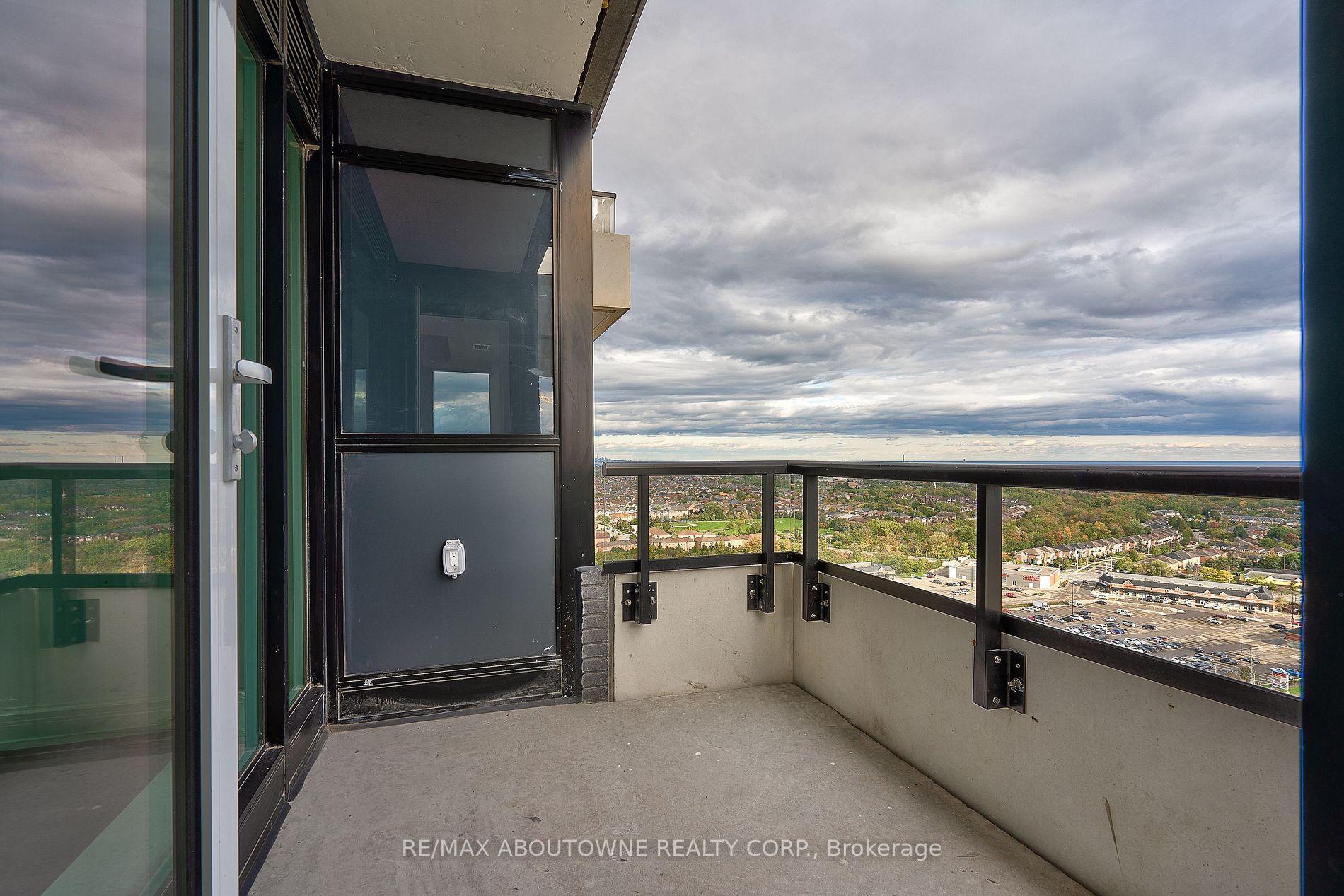 297 Oak Walk Dr, #1903