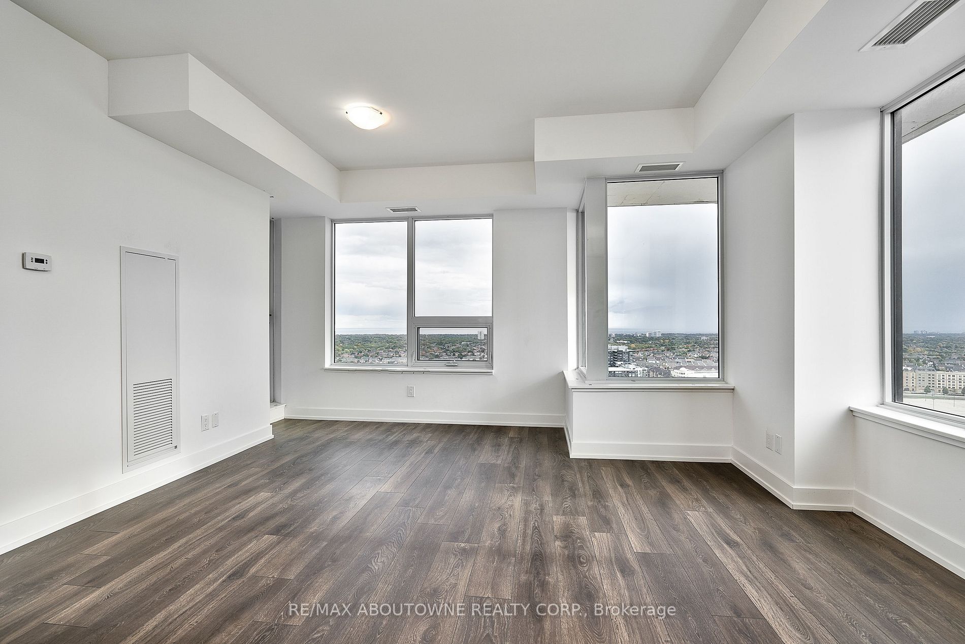 297 Oak Walk Dr, #1903
