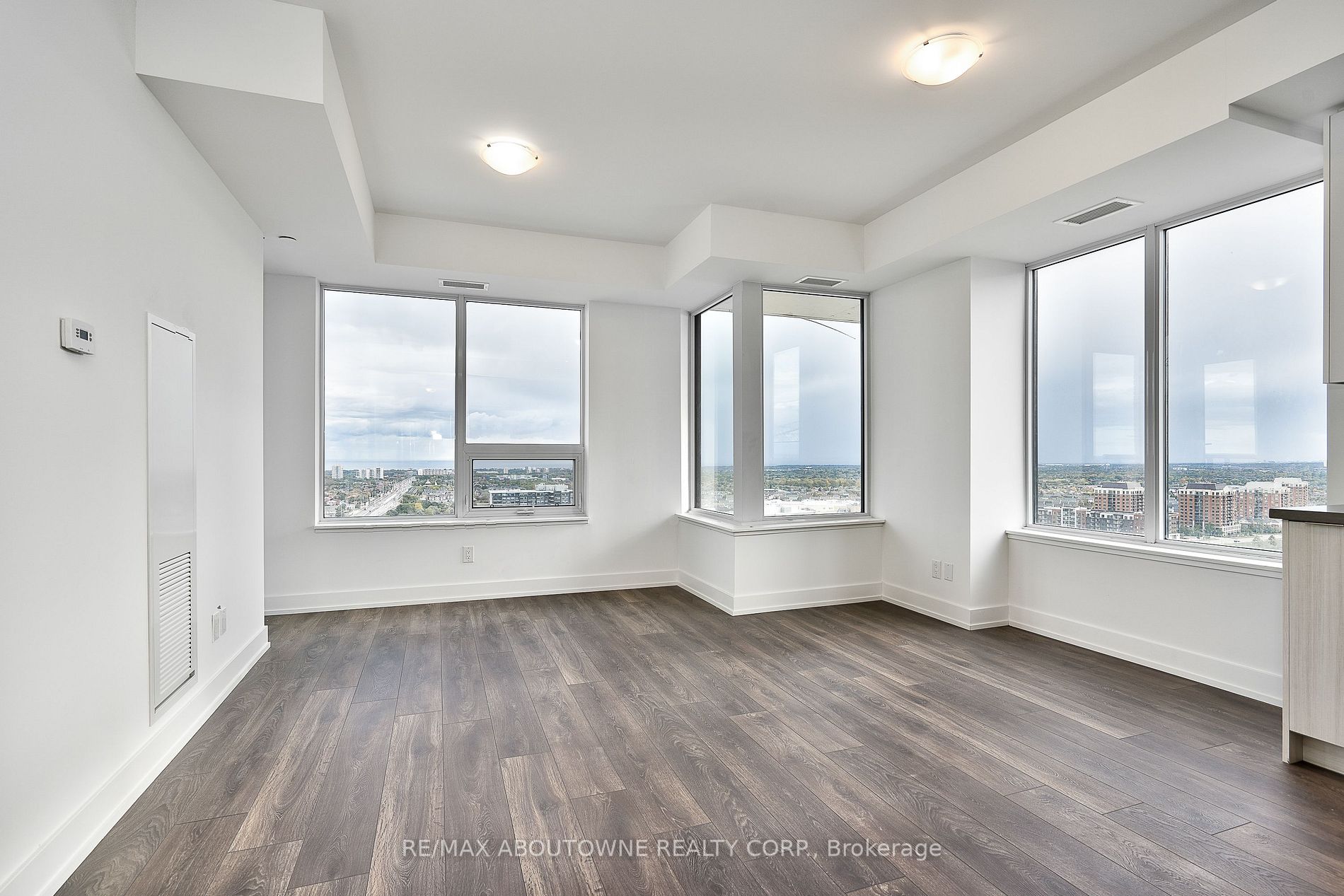 297 Oak Walk Dr, #1903