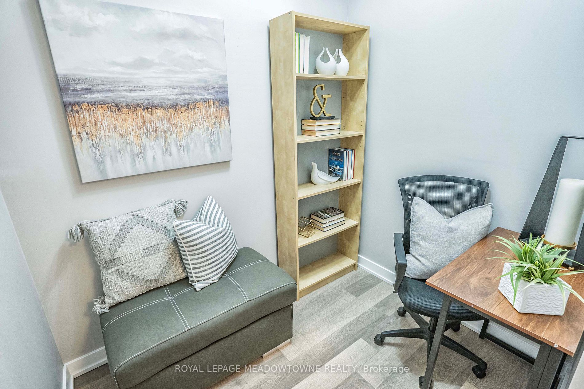 5240 Dundas St, #B605