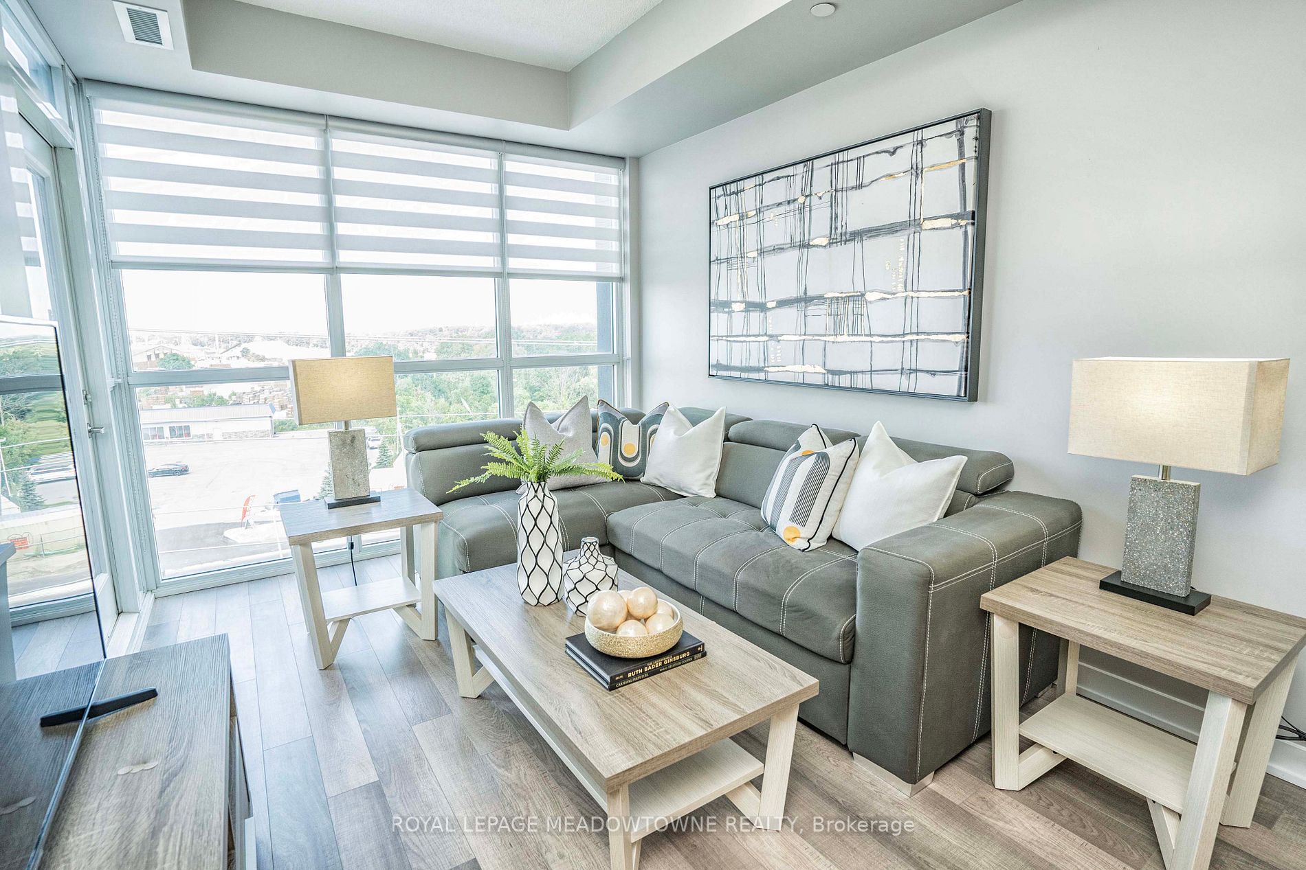 5240 Dundas St, #B605