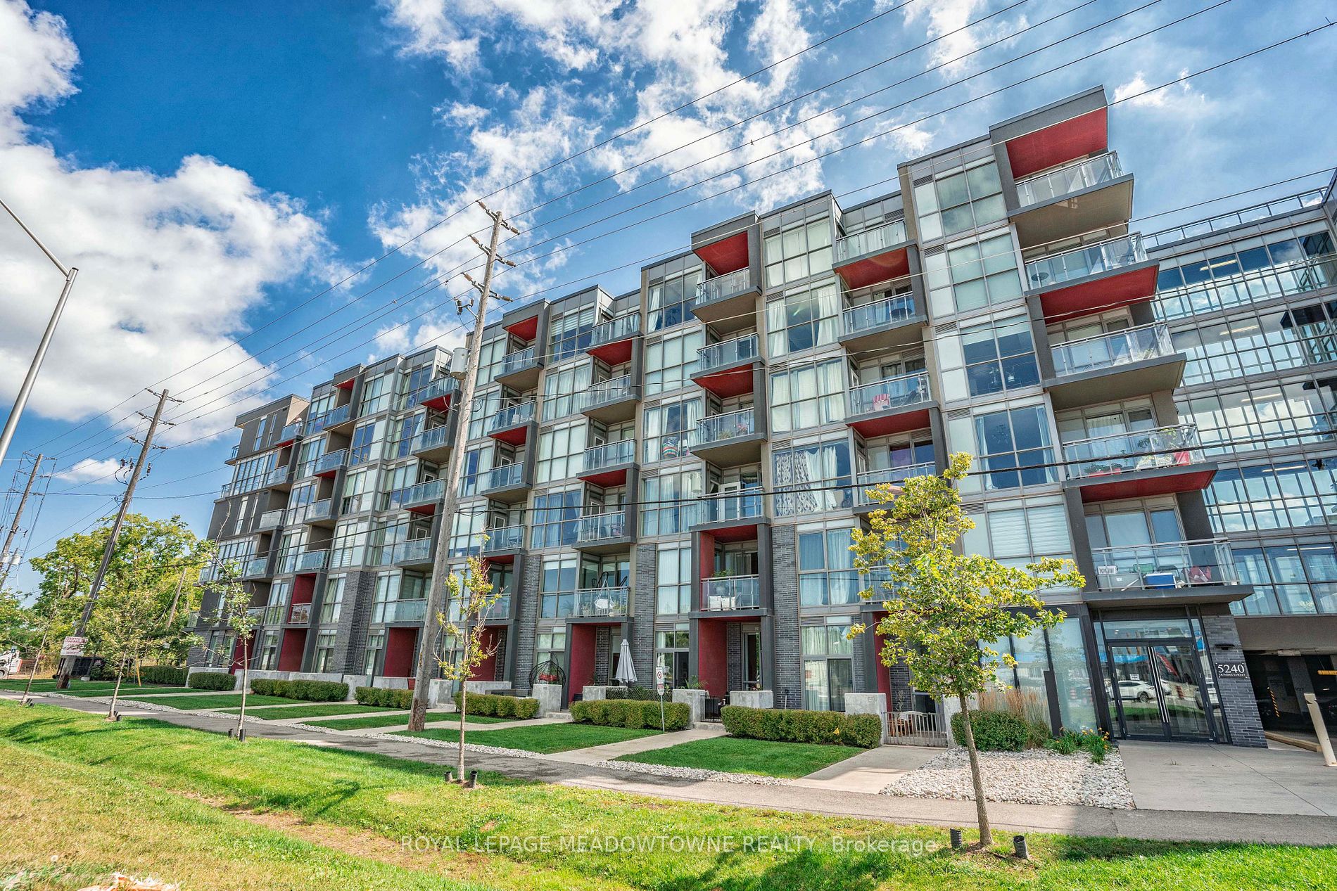 5240 Dundas St, #B605