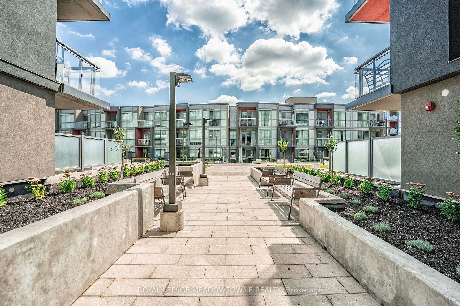 5240 Dundas St, #B605
