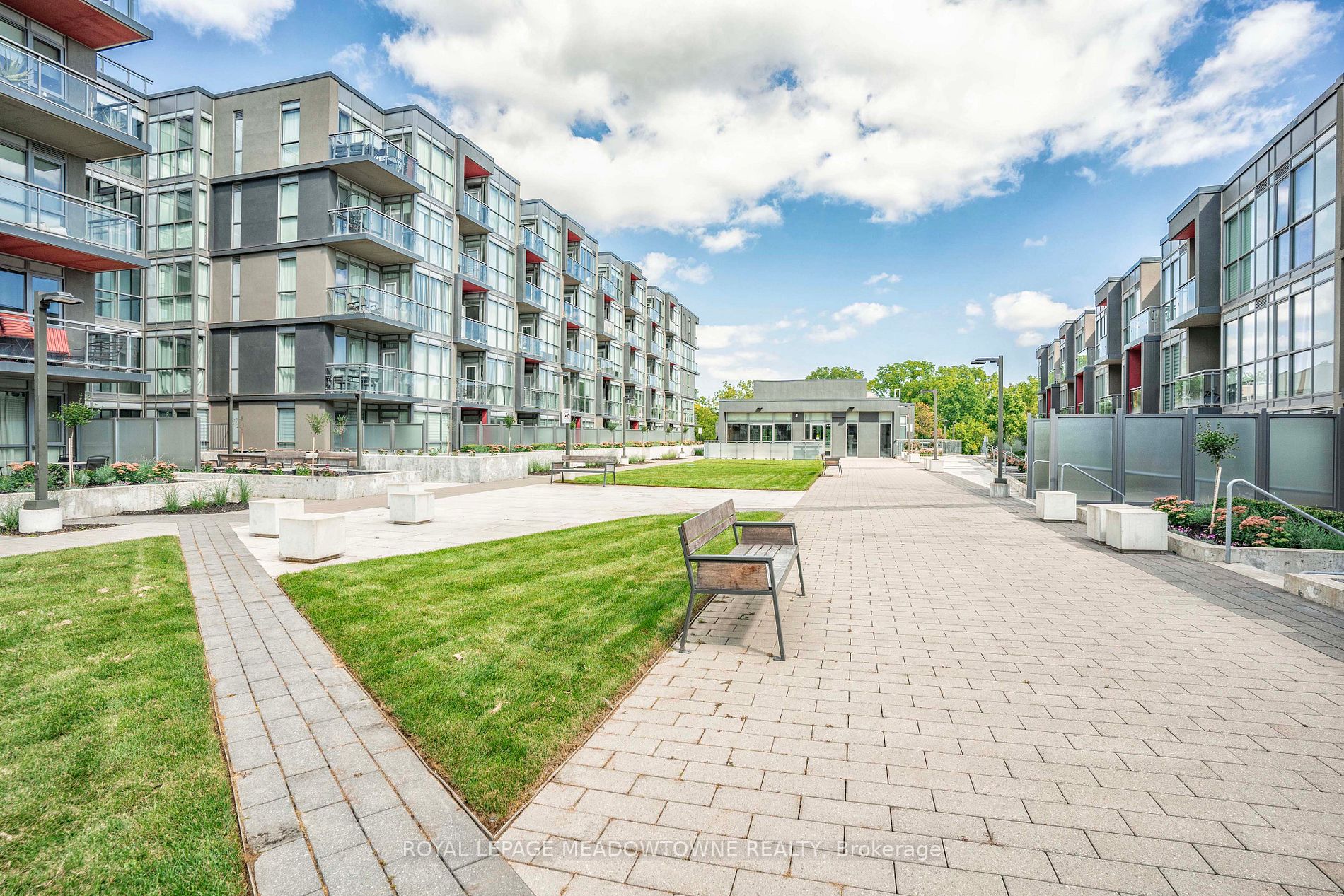 5240 Dundas St, #B605