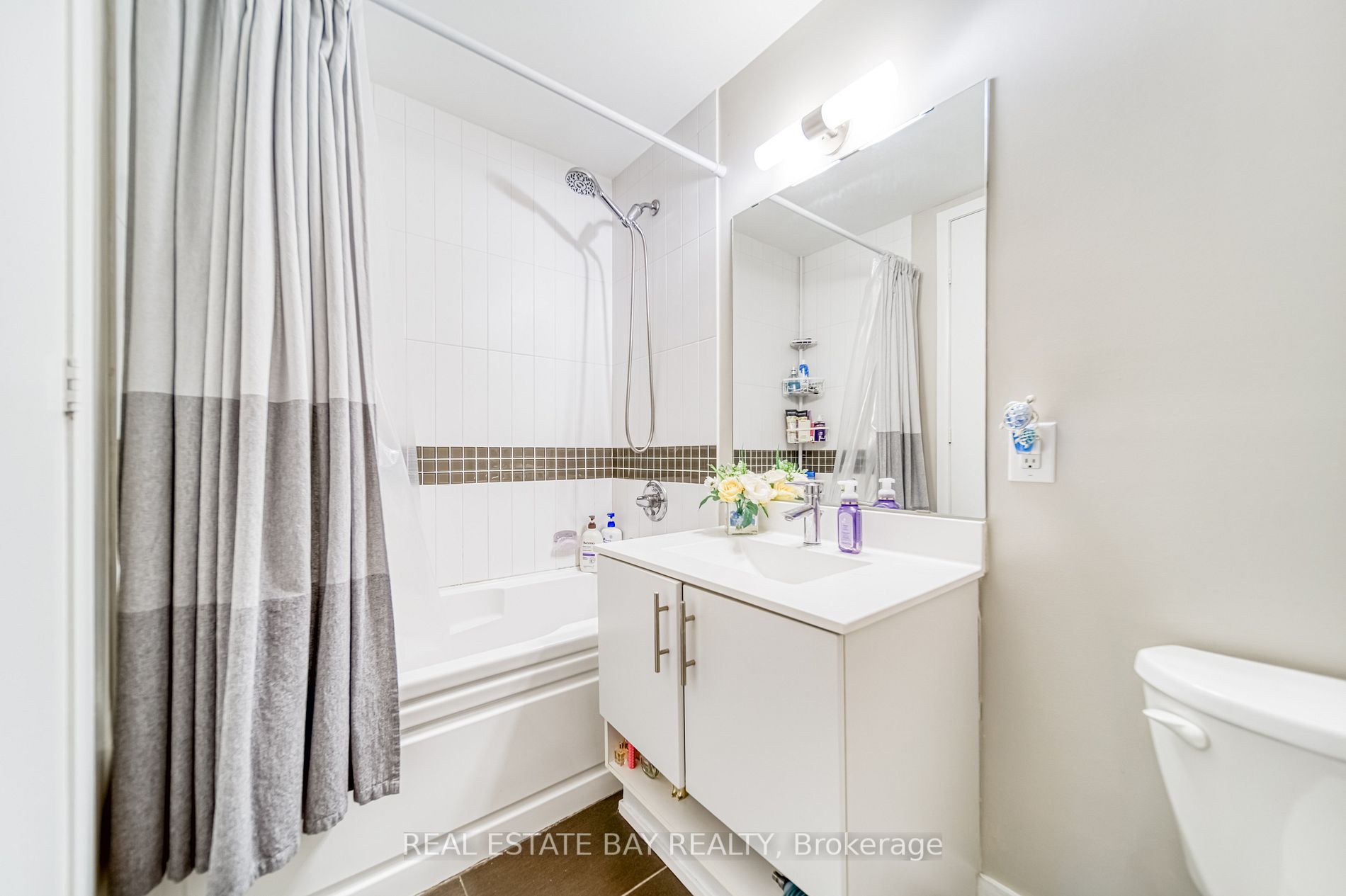 165 Legion Road N, #1426