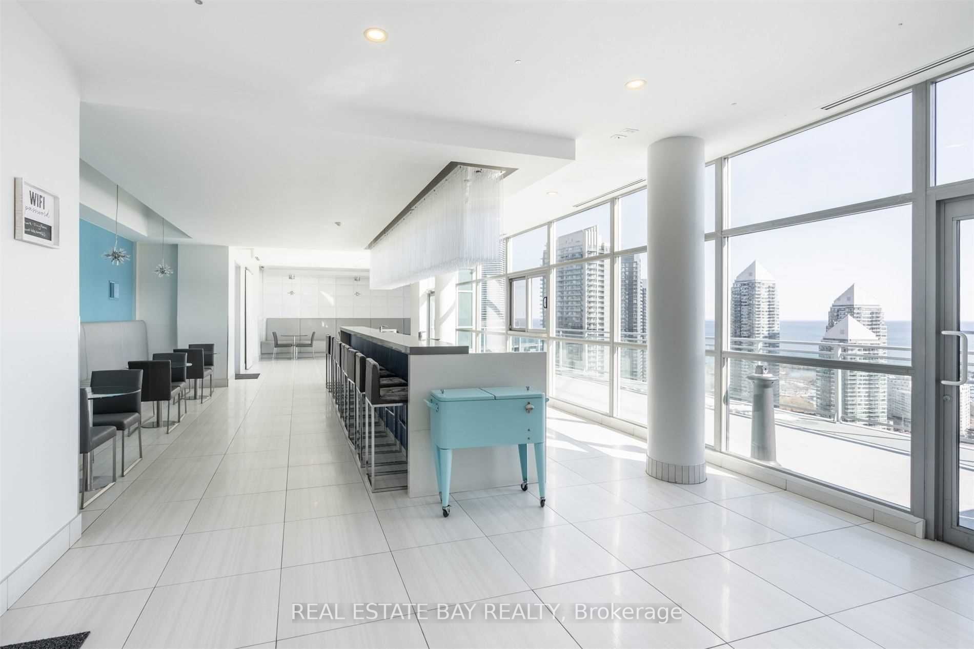 165 Legion Road N, #1426