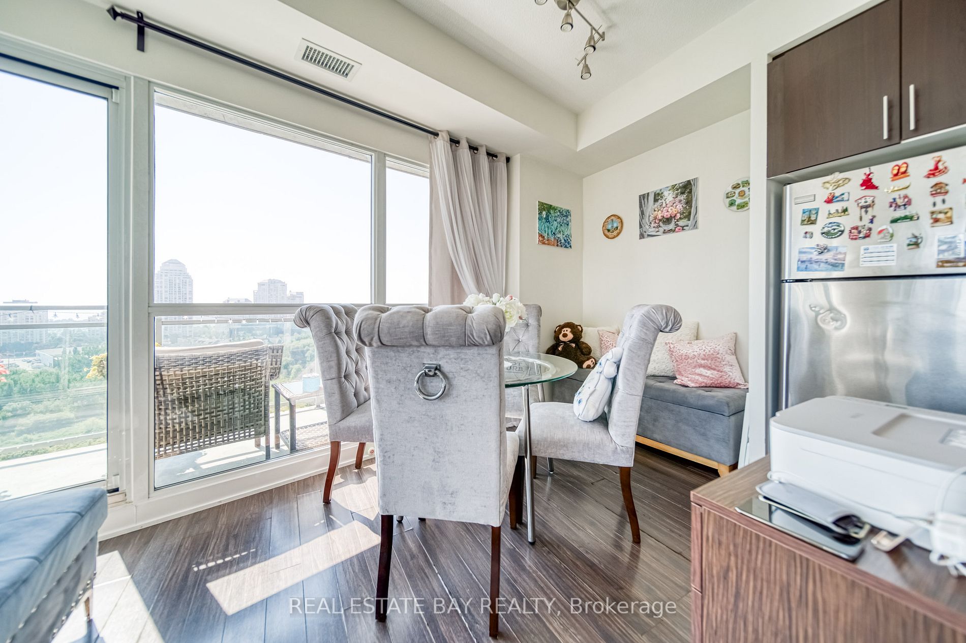 165 Legion Road N, #1426