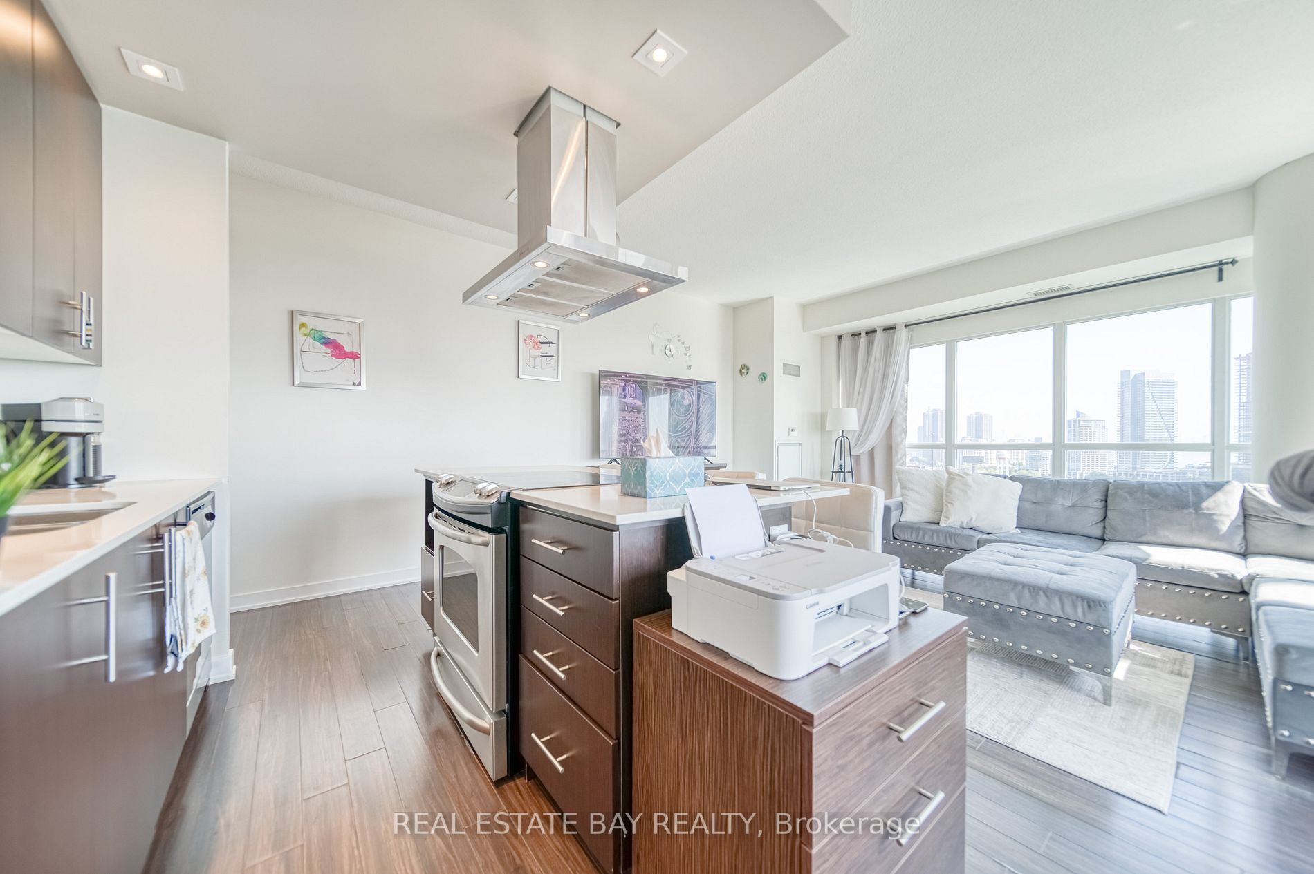 165 Legion Road N, #1426