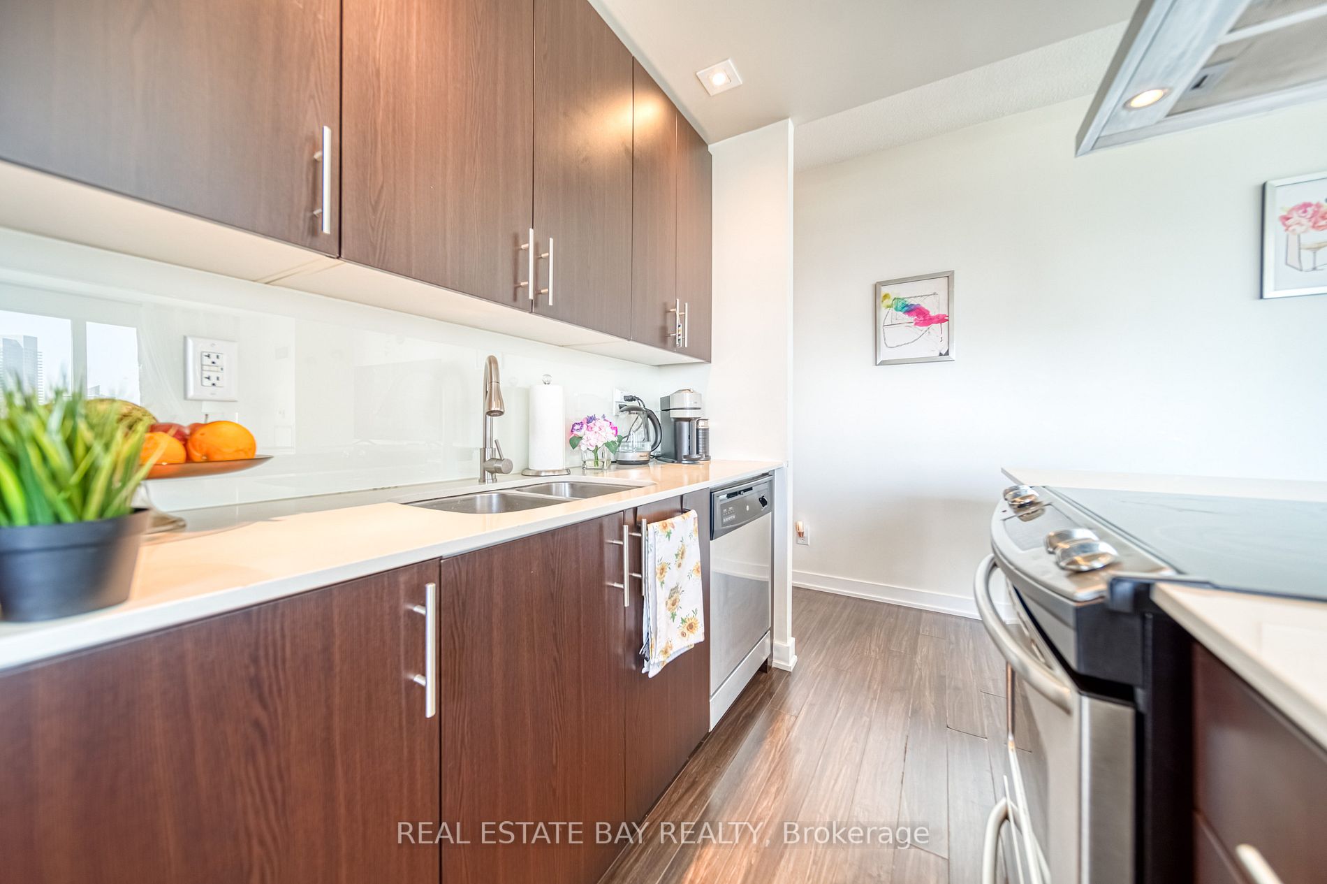 165 Legion Road N, #1426