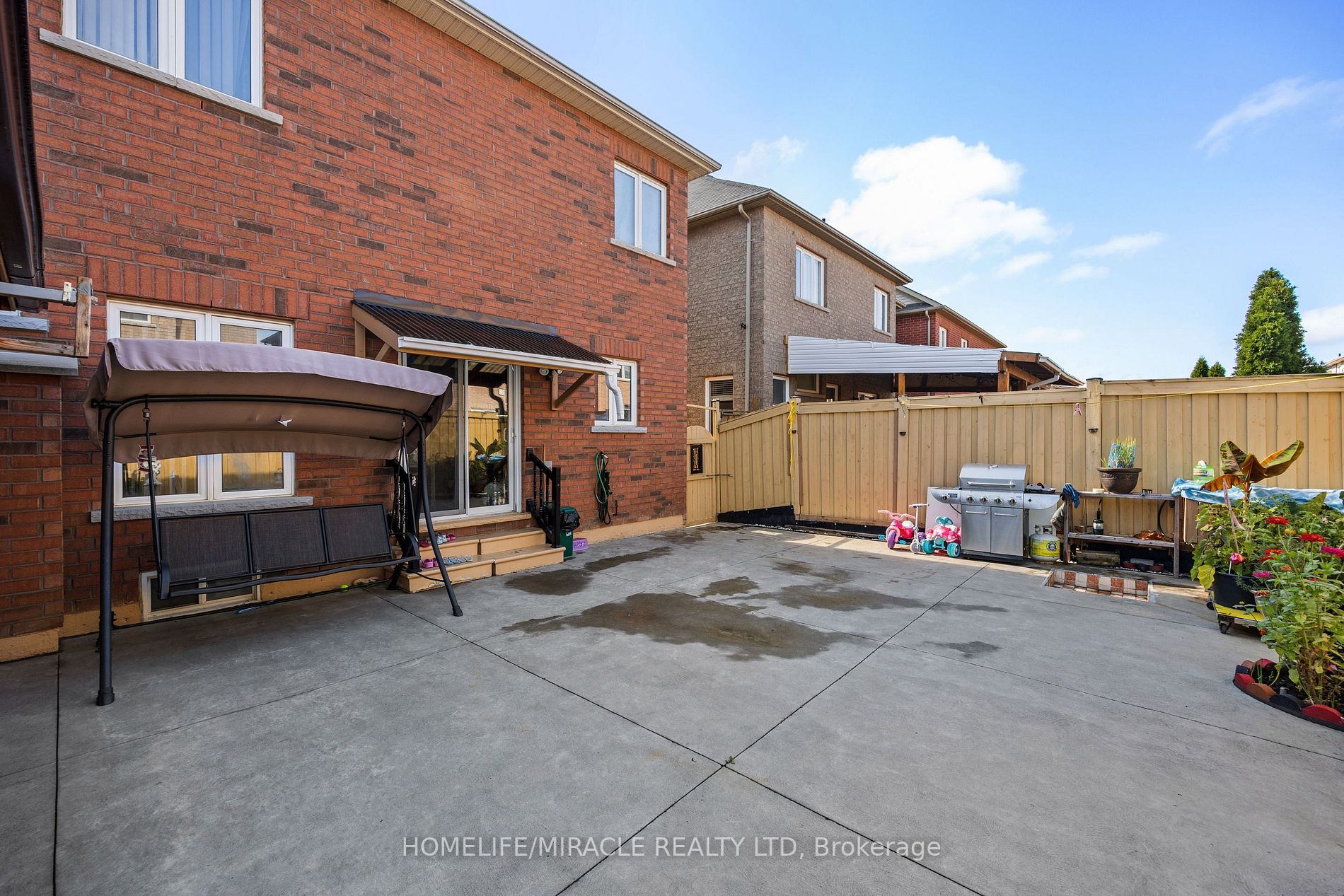 31 Game Creek Cres