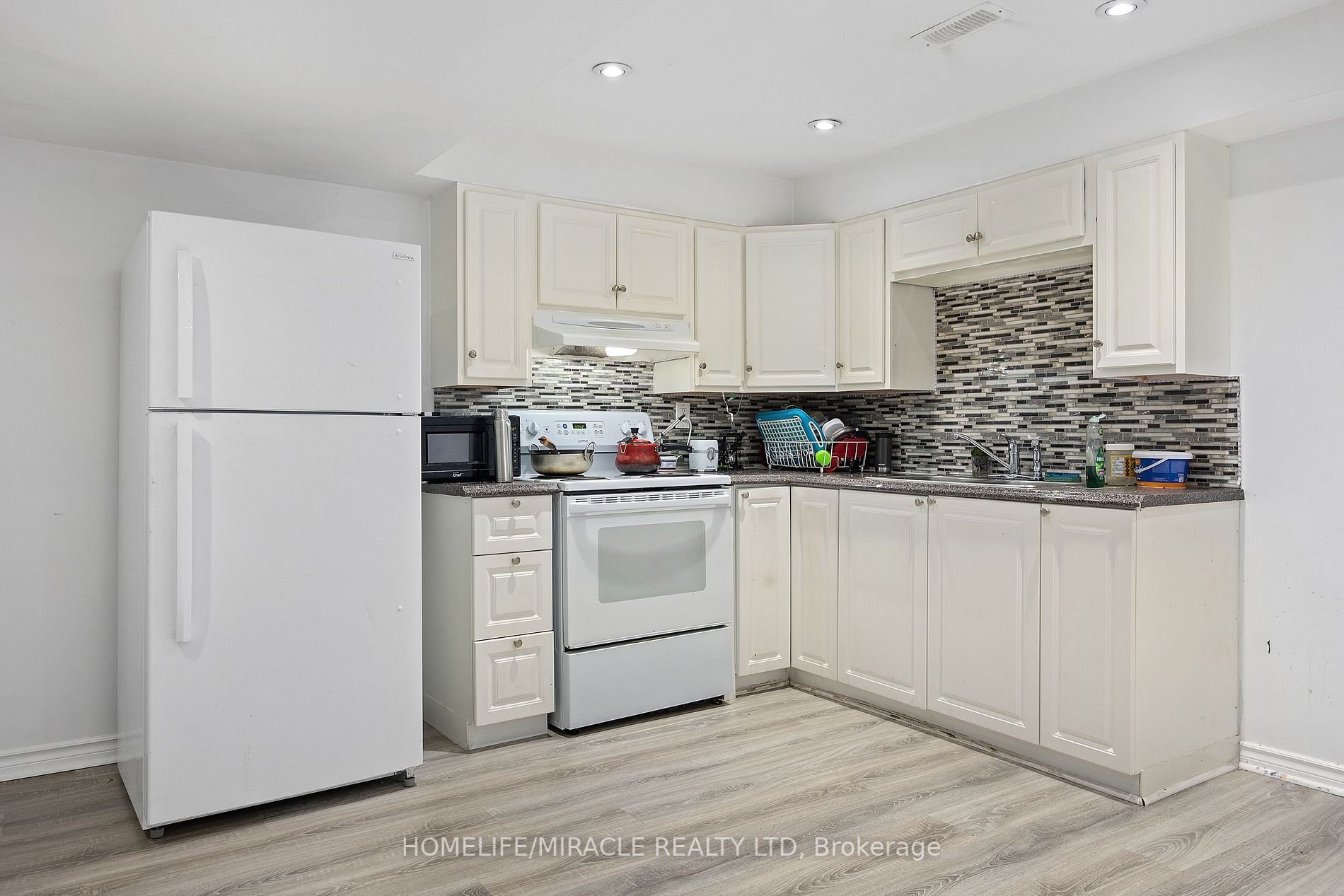 31 Game Creek Cres