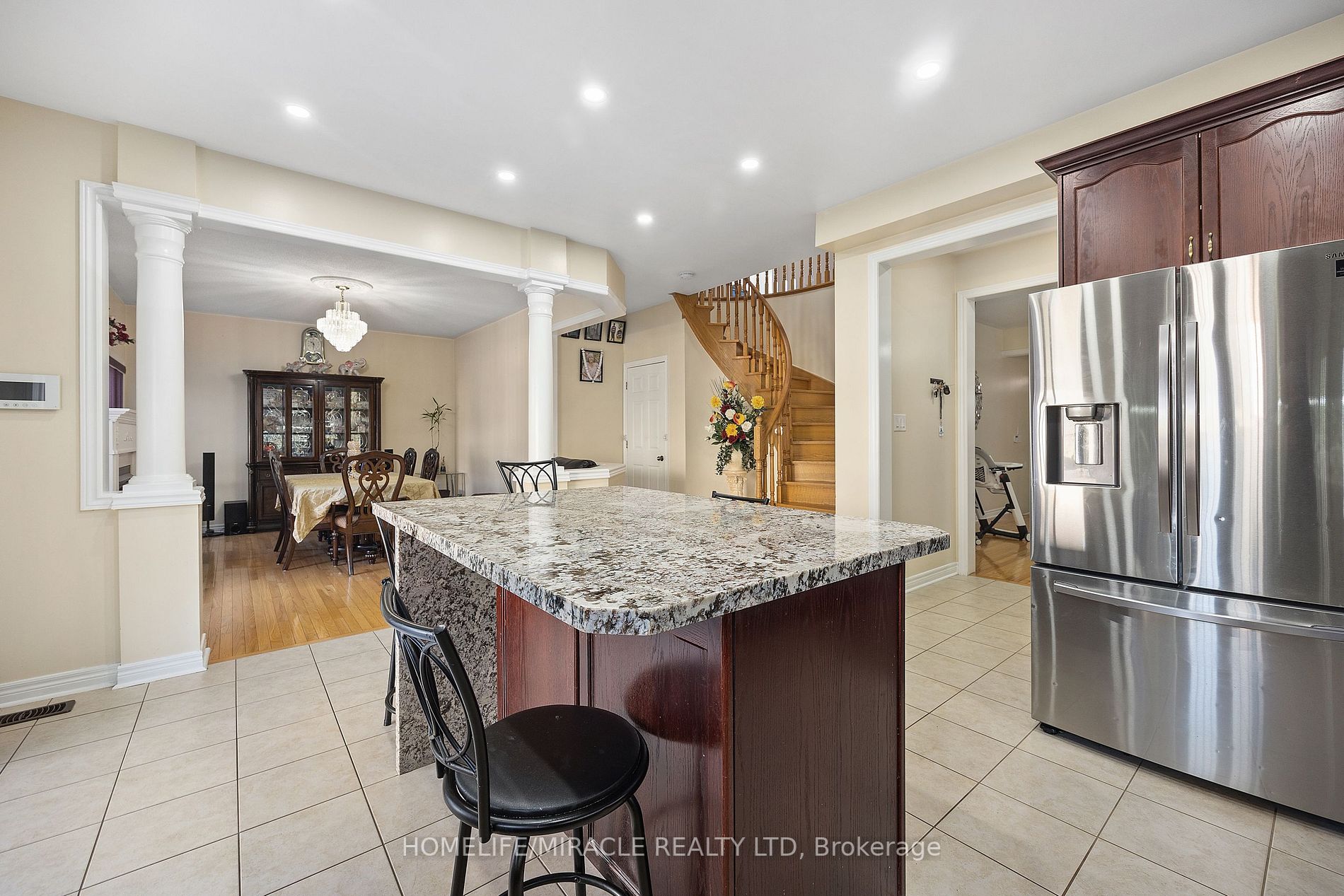 31 Game Creek Cres
