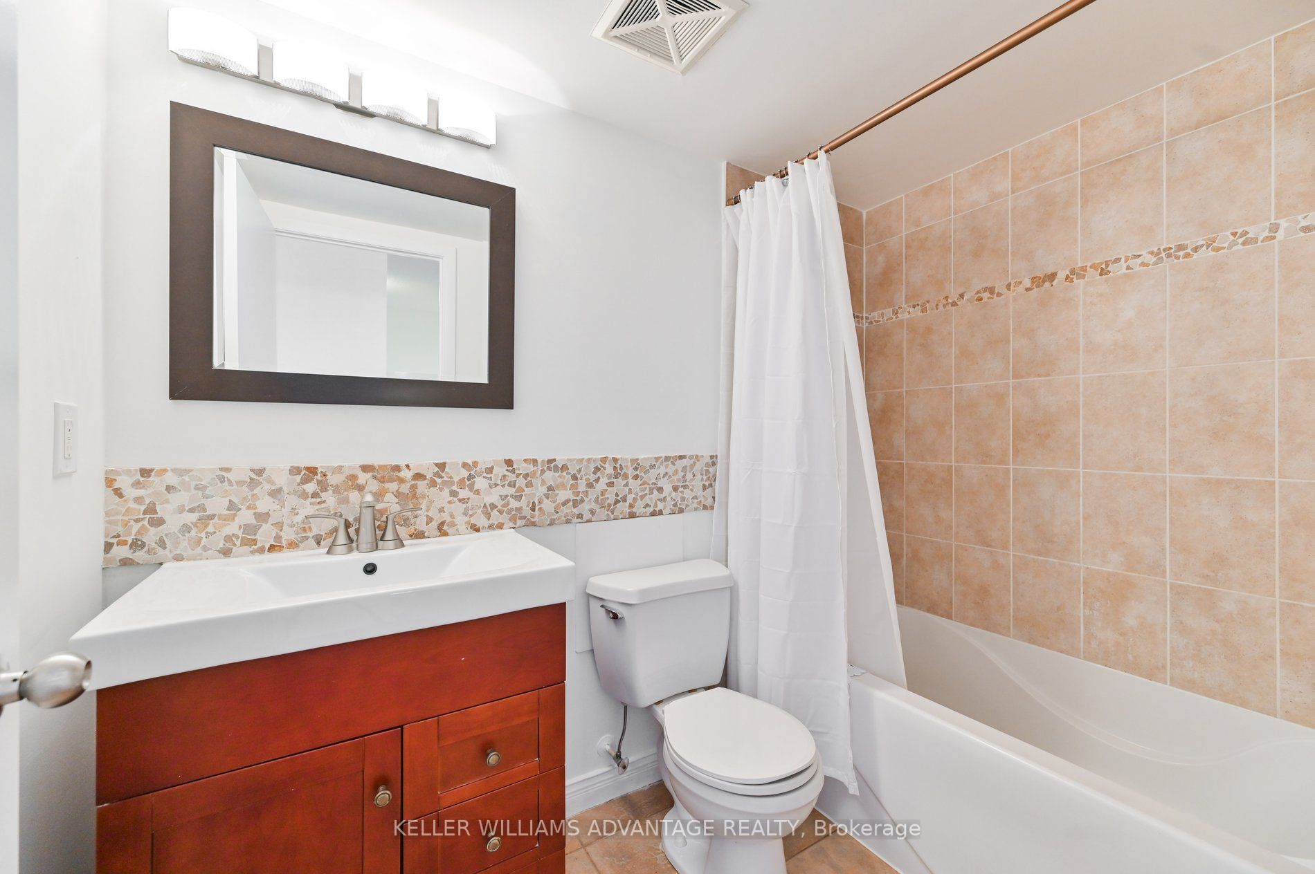 Listing W7011572 - Large Photo # 6